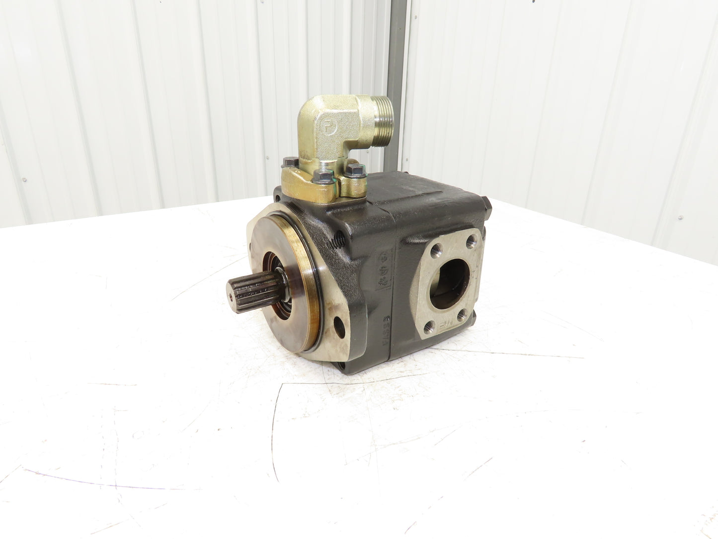 Denison T6DM R38 3R02 C1 M70330 Hydraulic Single Vane Pump 1500RPM 180.4 L/Min