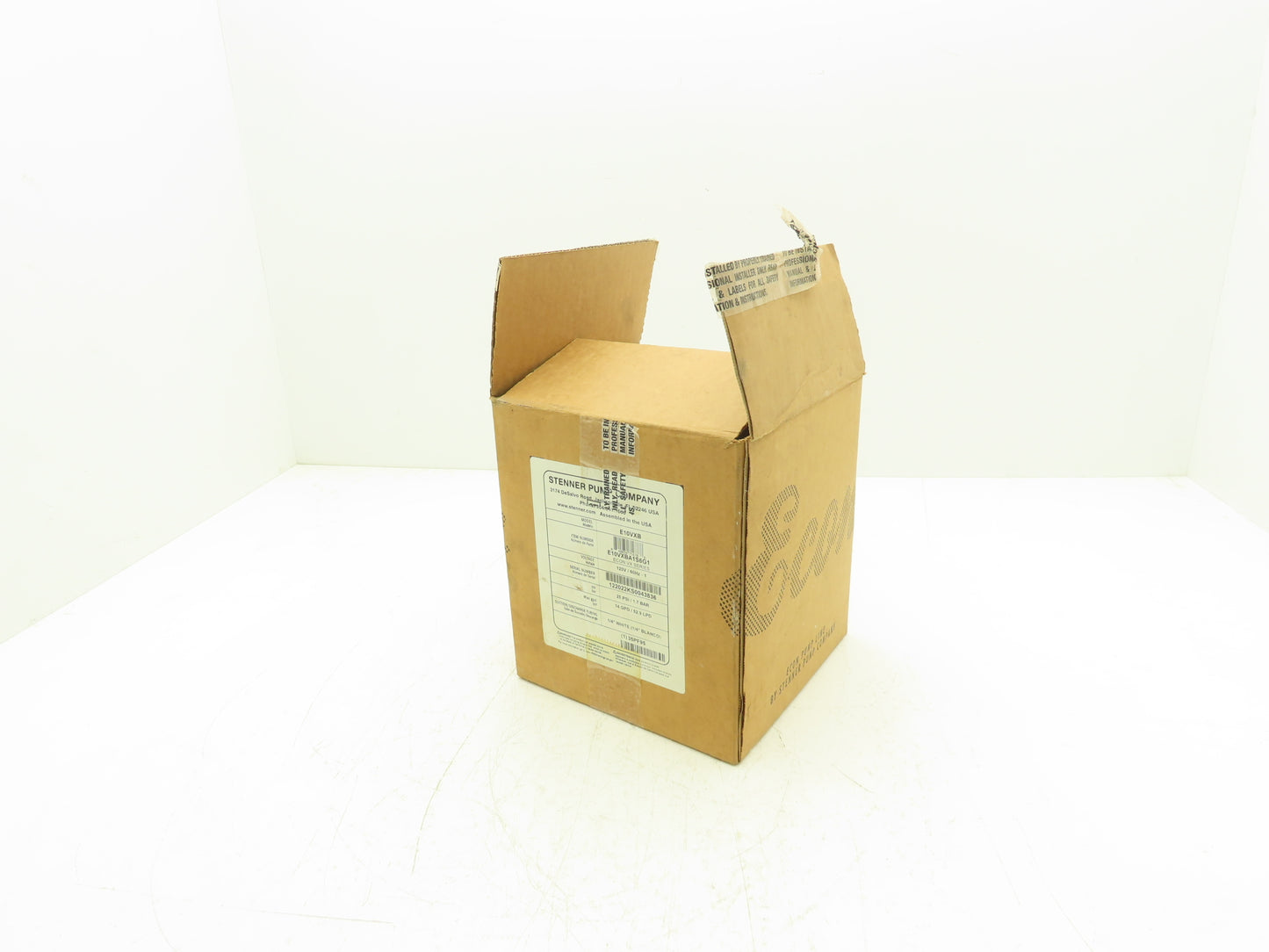 Stenner Model E10VXB Peristaltic Dosing Pump Adjustable 14 GPD 25 PSI 120V