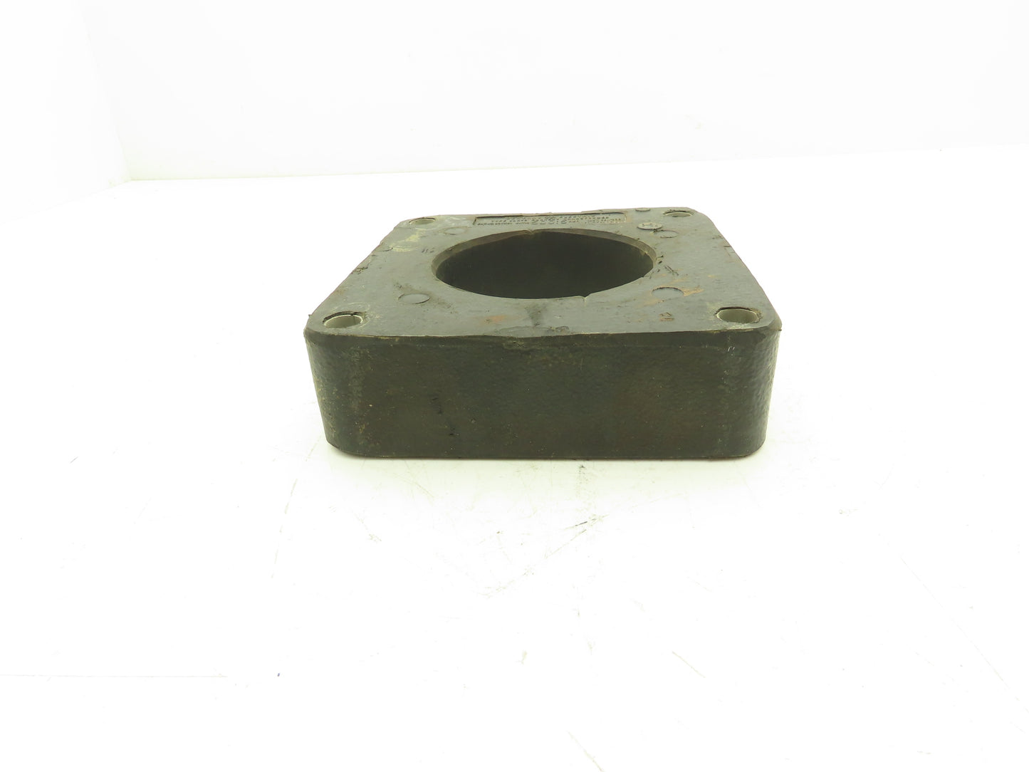 General Electric 857X61 JAH-0 Current Transformer Ratio 500:5 Amp 25-400Hz .6KV