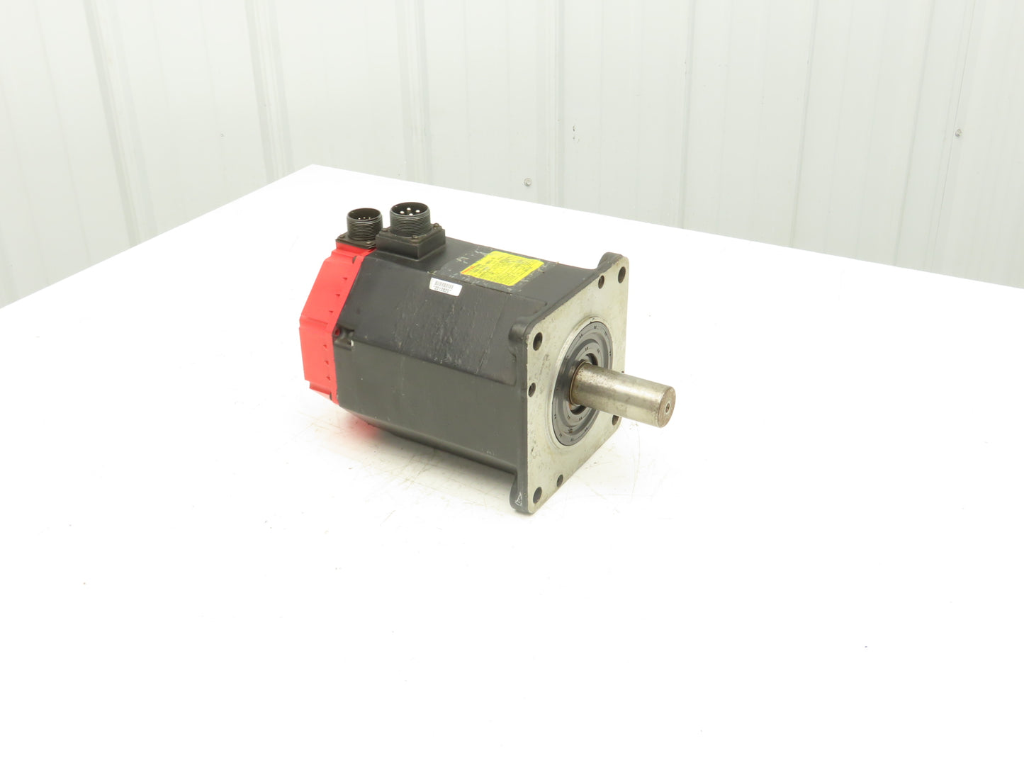 Fanuc A06B0142B075R AC Servo Motor 2.1kW 186V 3Ph 2000RPM Encoder A8600360V501