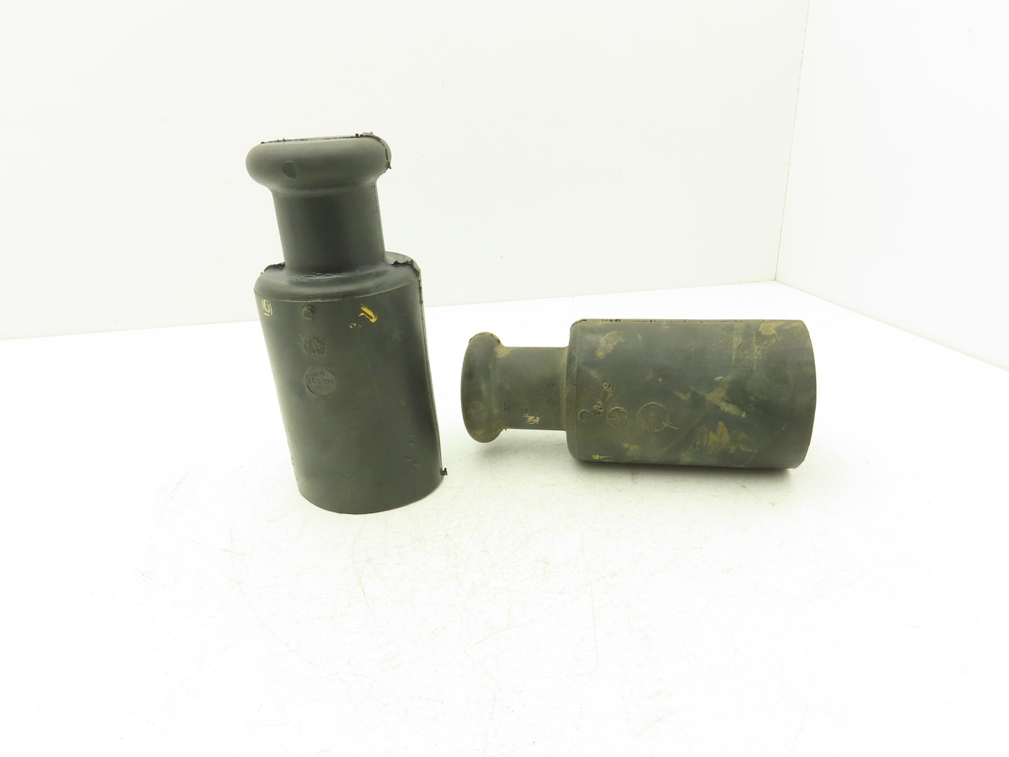 NA A315004 Seal, Male 7-1/2" x 3-5/16" Lot of 2