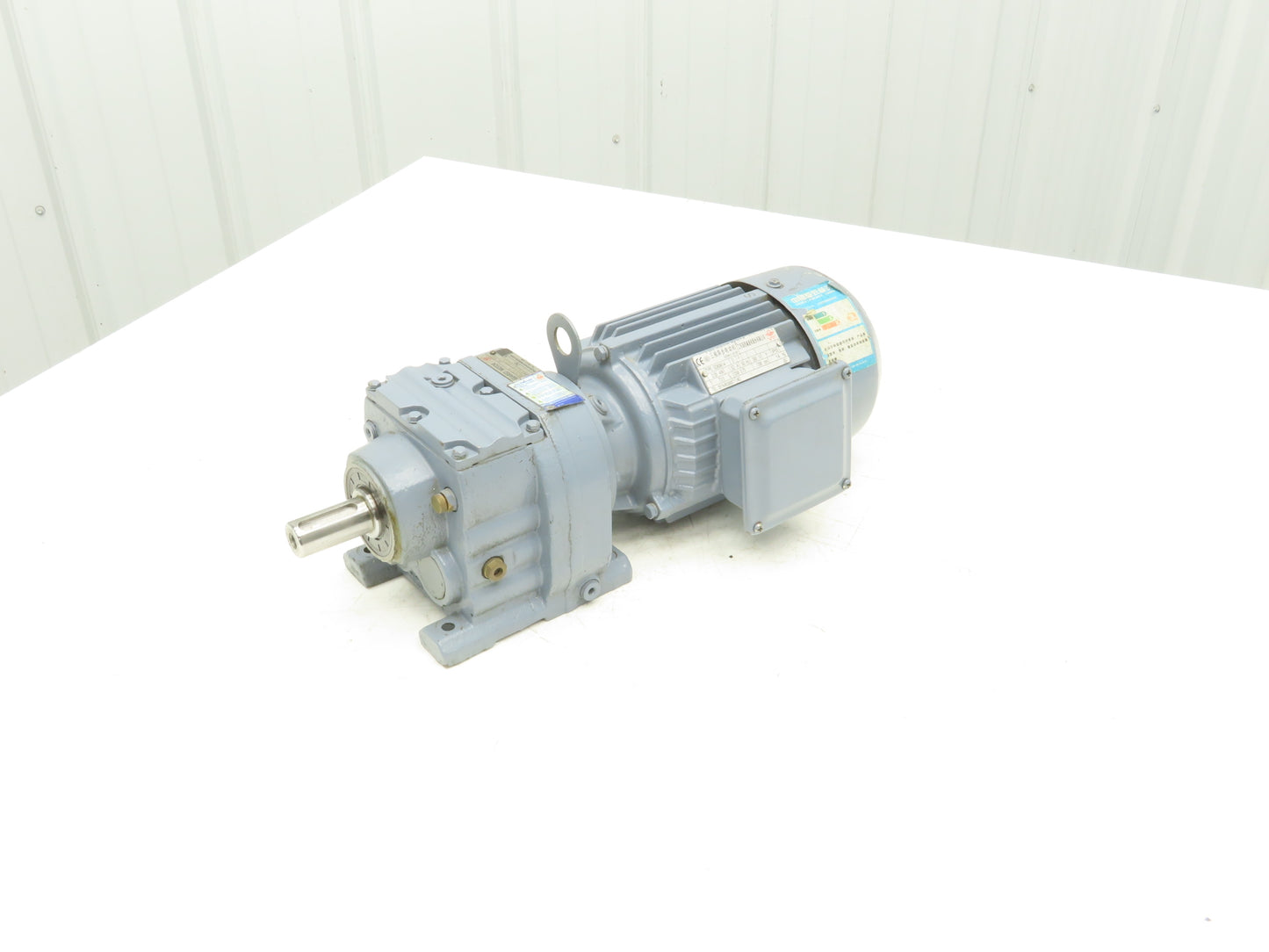Guomao GD80M1-4 Gear Motor 11.83 Ratio .5kw 380V 3PH 50Hz GR37-Y0.55-4P-11.83-M1