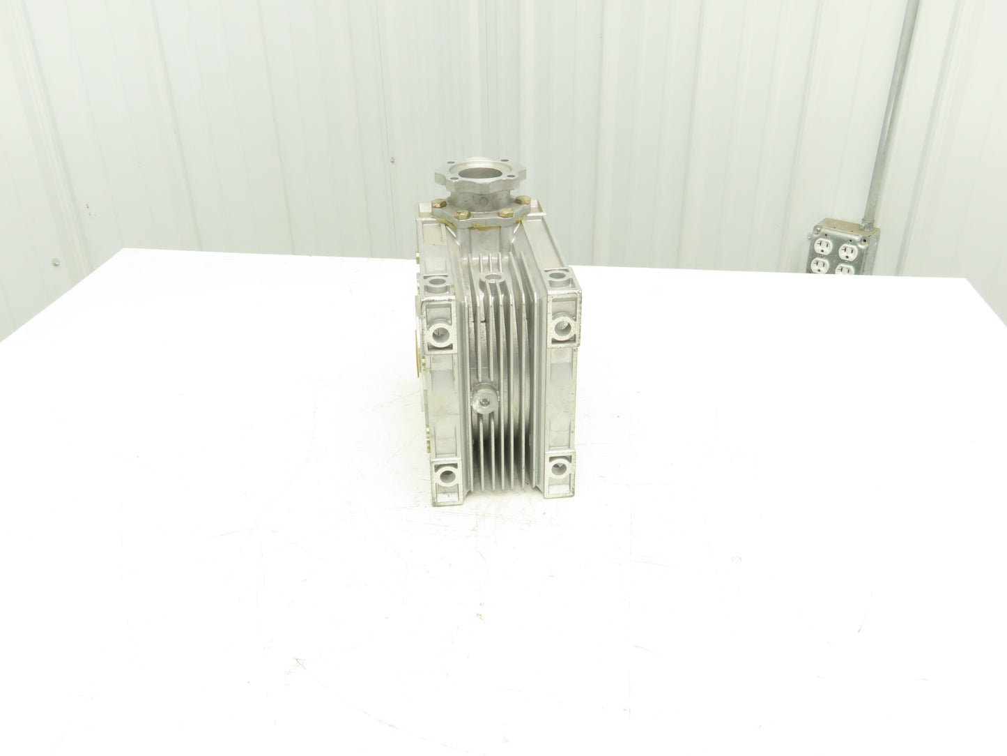 Jiangyin Guoliang NMRV 090 Worm Gearbox 25:1 Reducer 60 RPM Hollow Shaft