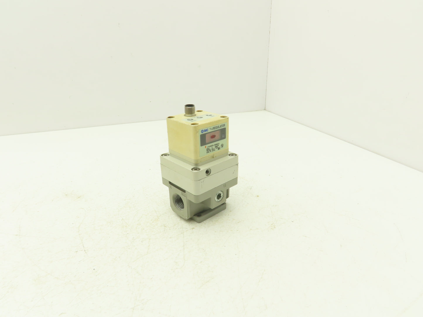 SMC ITV3030-04N4L4 3000 Size Electro-Pneumatic Regulator 24VDC 1/2" NPT