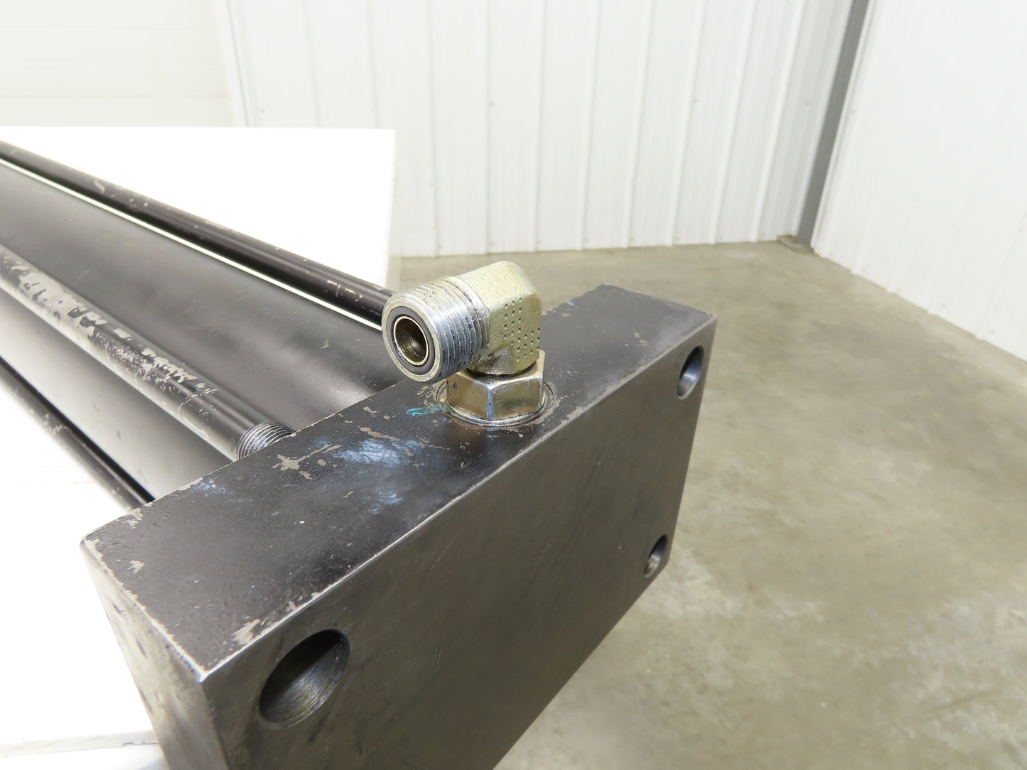 Parker HH2HLTS23A Hydraulic Cylinder 3.25"Bore 43.307"Stroke 3000psi 48"Extended
