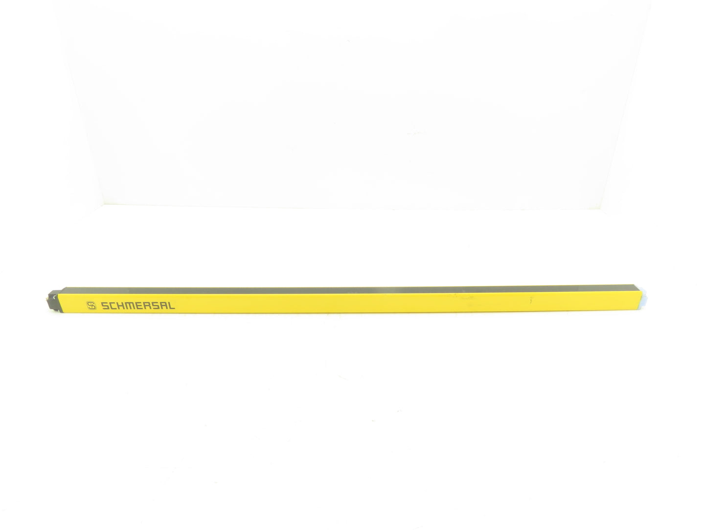 Schmersal SLC440COM-R-0890-14 Safety Light Curtain Receiver *Read For Repair
