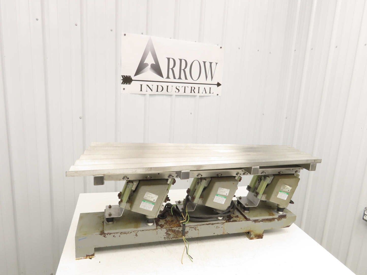 Syntron 45" Stainless Vibratory Screen Shaker Feed Conveyor Food Process
