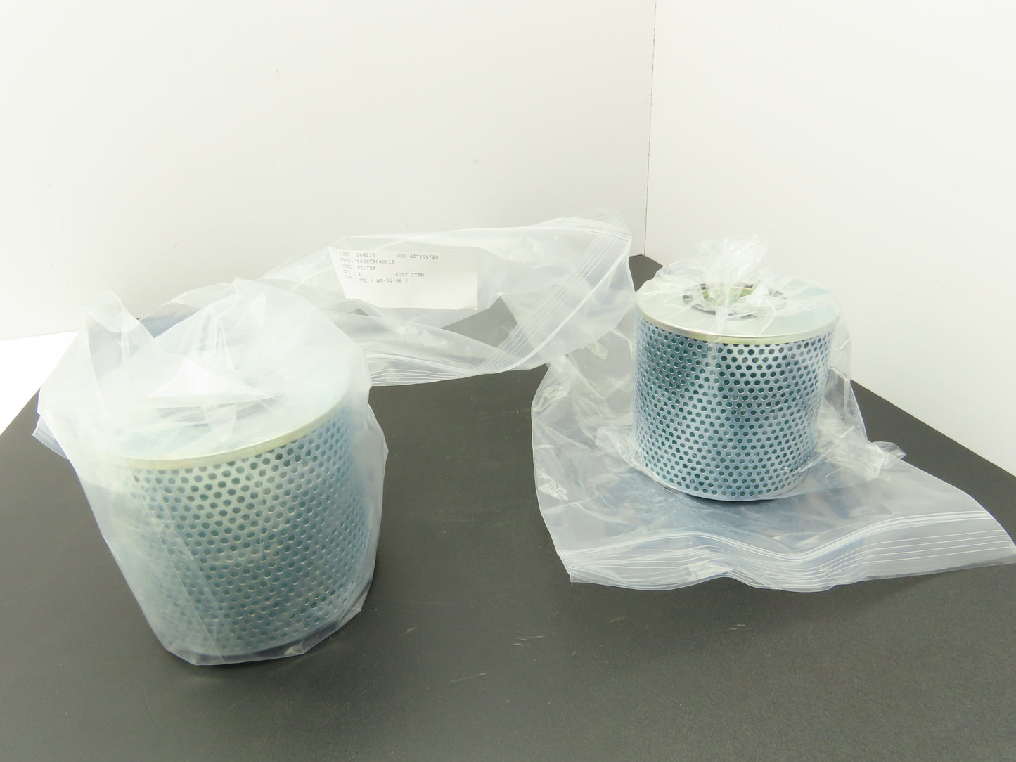 Makino Y000Y8040016 Filter Special 4" Length x 4-1/4" Dia x 2-5/8" ID Lot of 2