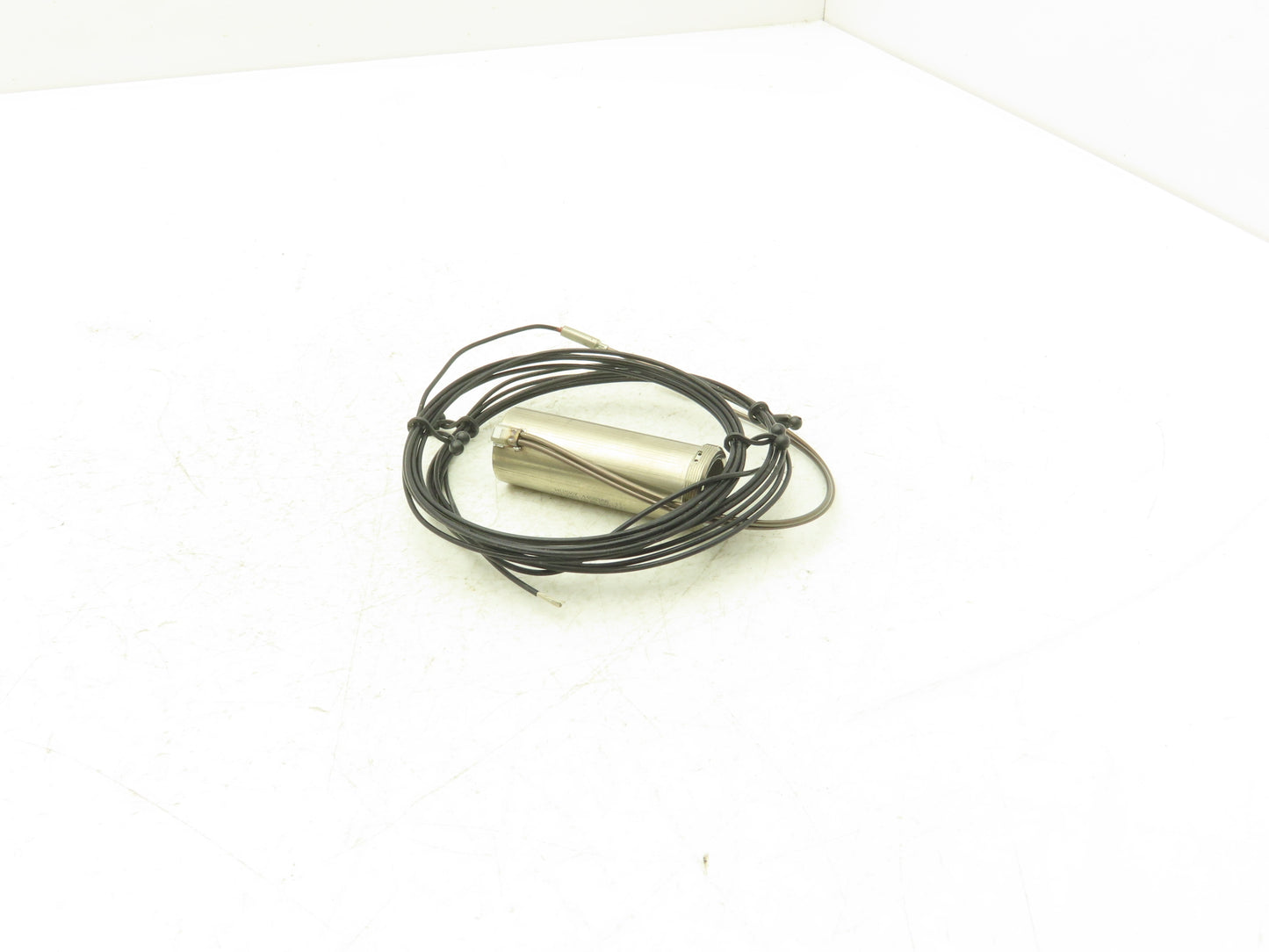 Husky 4458368-11 Injection Mold Nozzle Heater 2.7"L x .75"ID x .97"OD 243W 240V