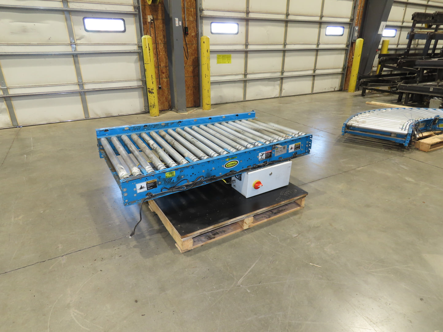 Hytrol 190E24EZ 30"x 5' Accumulation Roller Conveyor 27"BF 24V EZLogic Zones