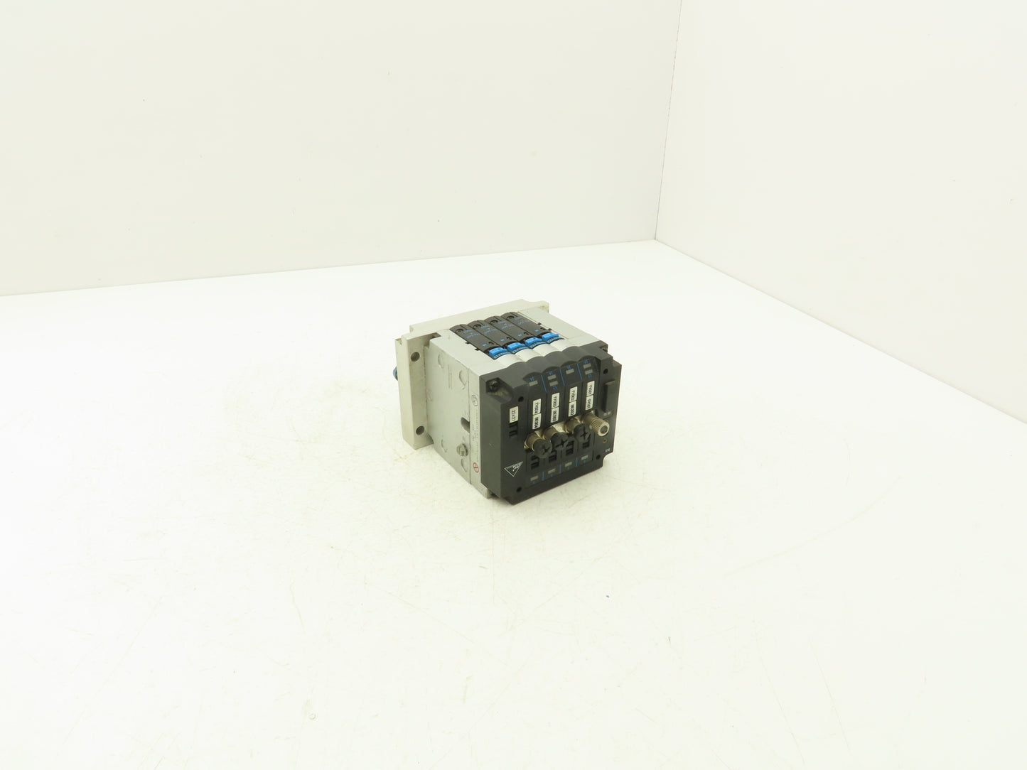 Festo CPV14-GE-ASI-4E4A M8 Pneumatic Solenoid Valve 4-Station 24VDC 161-360