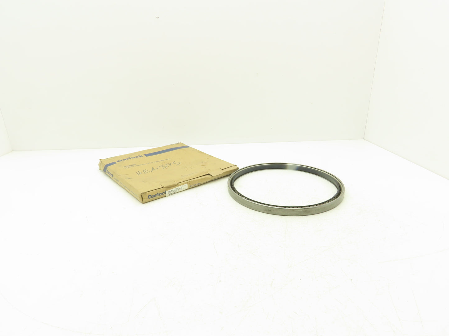 Garlock 21086-4503 Mill Right Oil Seal Klozure 9" ID 10" OD 0.625 Width