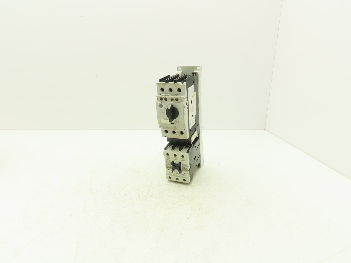 Fuji Electric BM3VSB-050 Combination Starter Manuel/Magnetic 50A 600VAC 38Hp