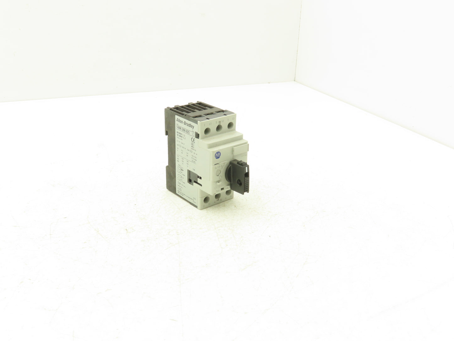 Allen Bradley 140M-D8N-B25 Manual Motor Starter Circuit Breaker 2.5A Ser C