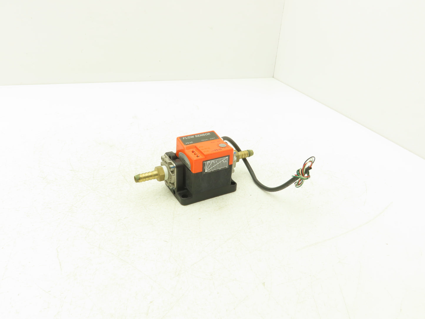 Regal Joint FS-310AR Flow Meter Sensor 24VDC 1/2" NPT Type FS-3