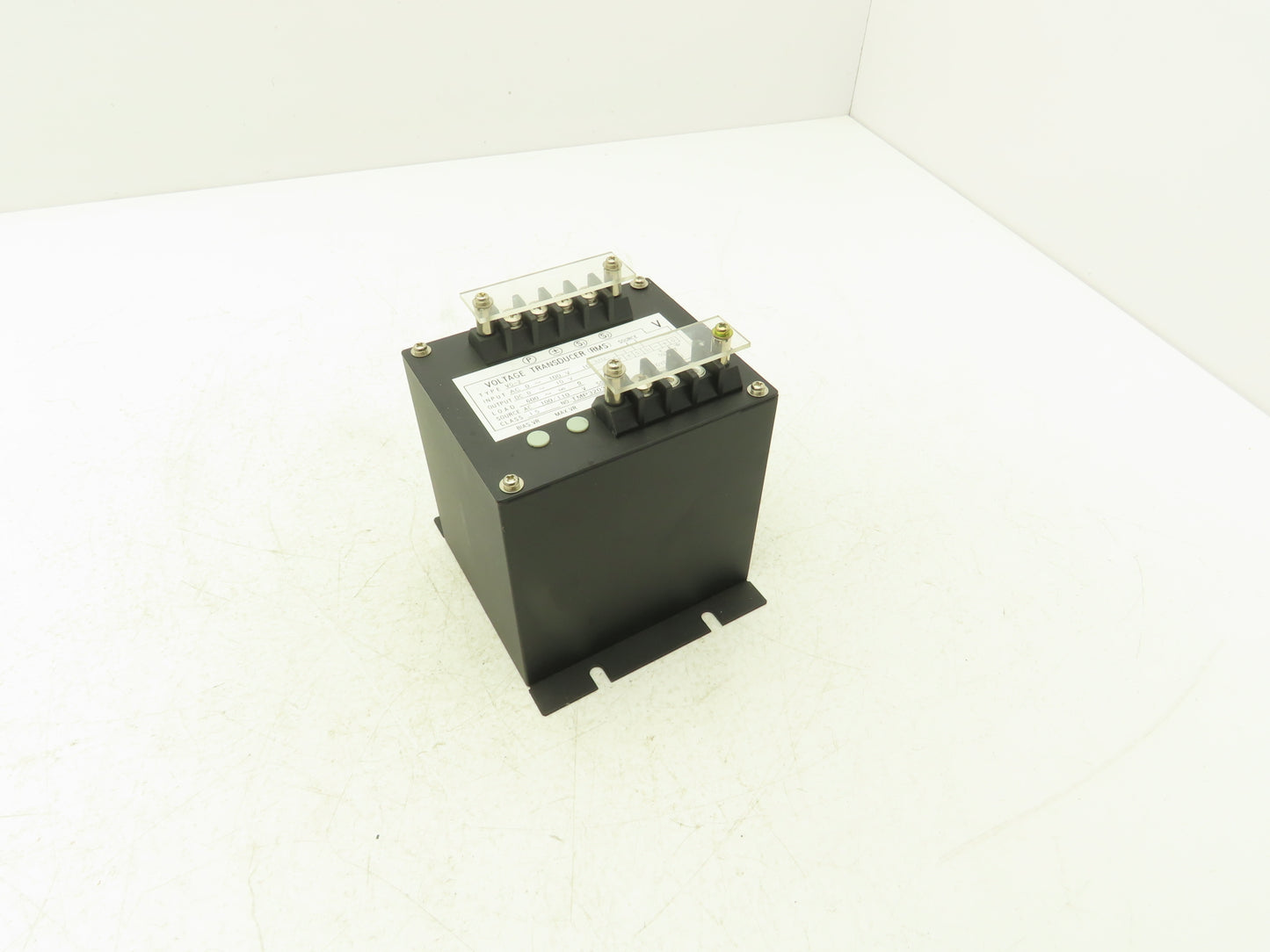 Toyo Keiki VG-2 Voltage Transducer (RMS) Input 0-100VAC Output 0-10VDC