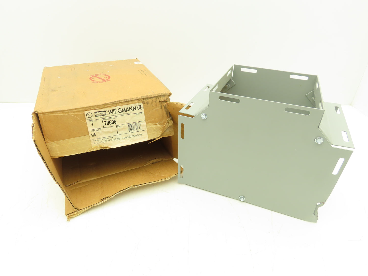 Wiegmann Hubbell T0606 N1 Tee Hinged Screw Cover Wireway 6X6 Gray READ
