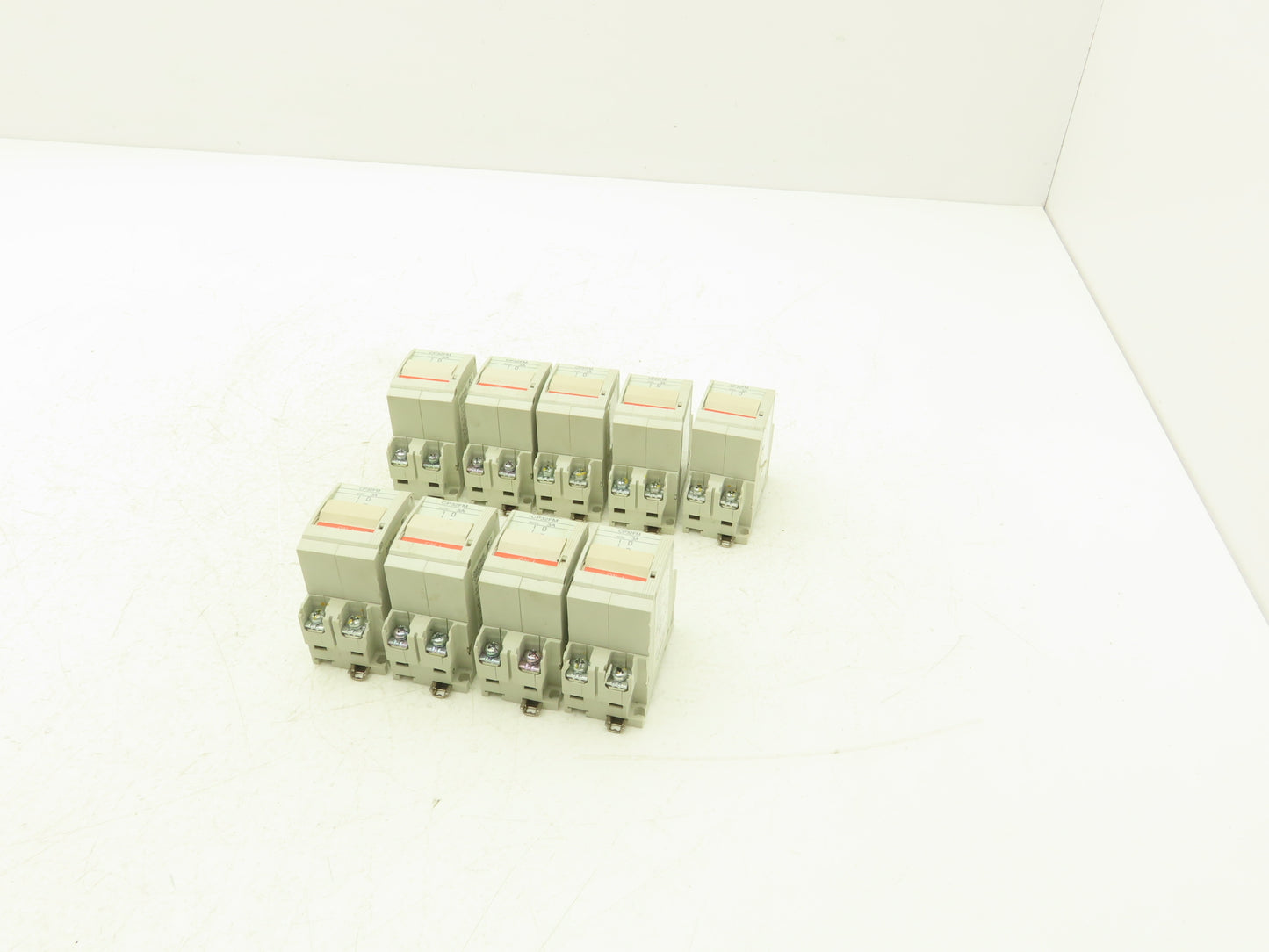 Fuji CP32FM/3 2-Pole Circuit Protector 3A M Curve 250VAC/125VDC Lot of 9