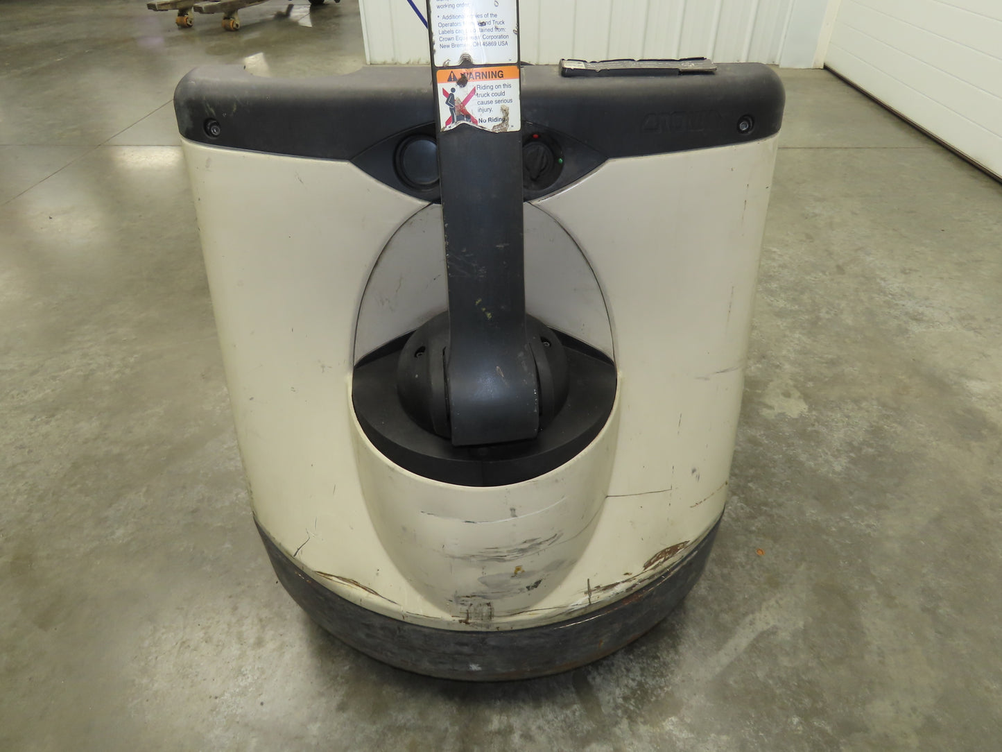 Crown WP2035-45 Electric Walkie Pallet Jack 4500 lb 45" Forks 8.5" Lift 24V