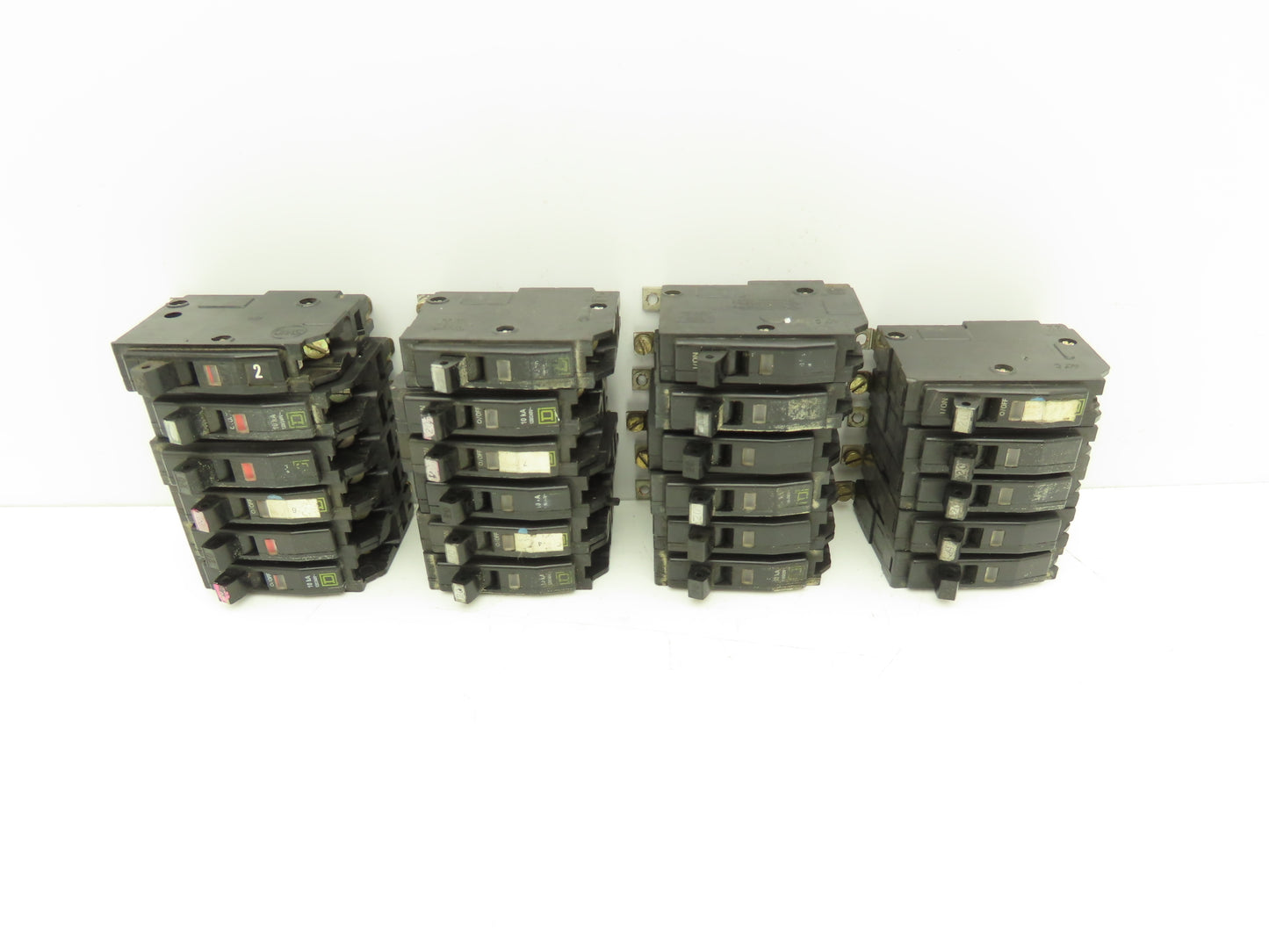 Square D QOB120 20 Amp Circuit Breaker 1-Pole 20A Bolt-On 120/240V Lot of 23