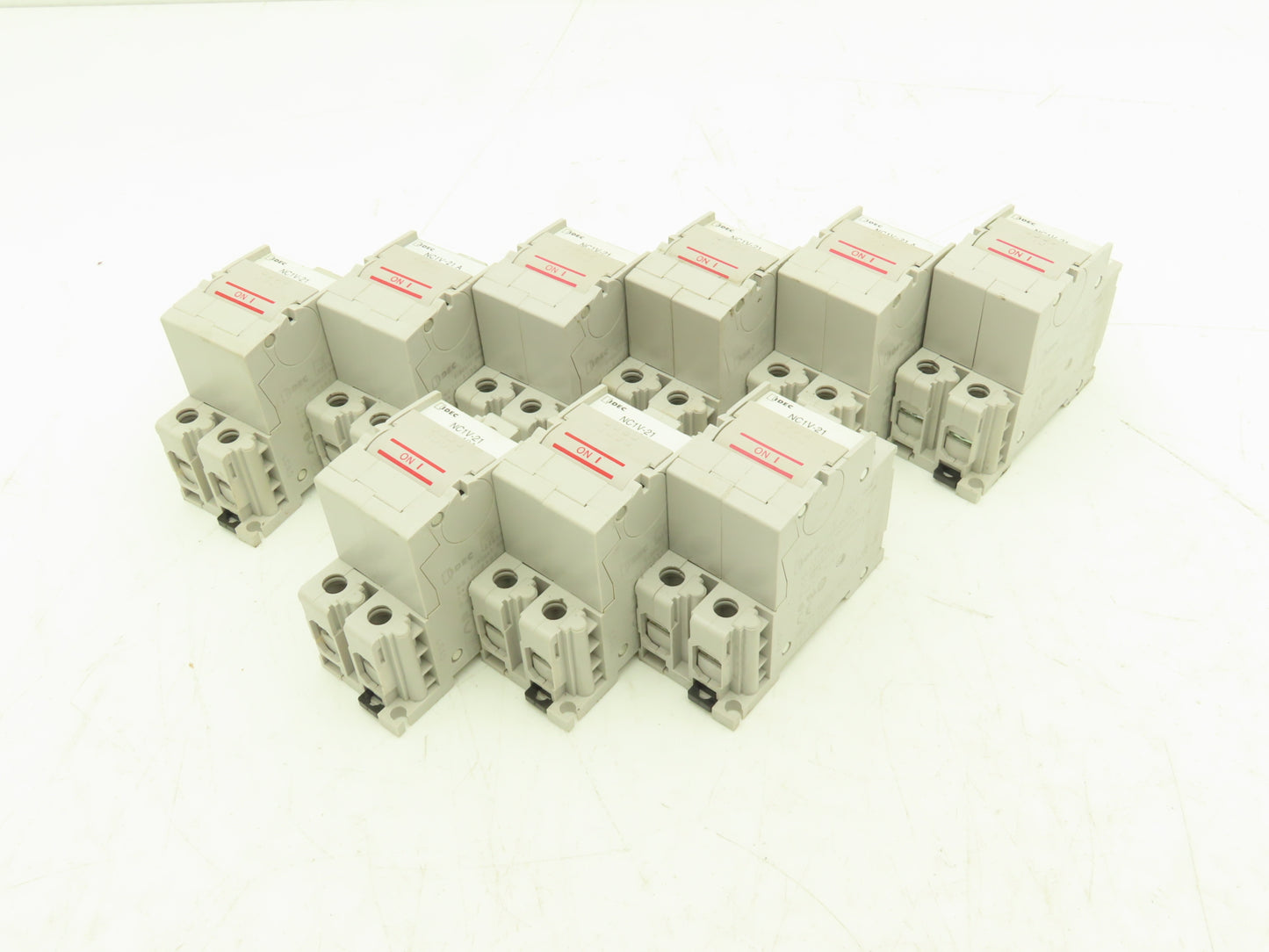 IDEC NC1V-2100 10 Amp Circuit Protector 2 Pole A Curve 250VAC/125VDC Lot of 9
