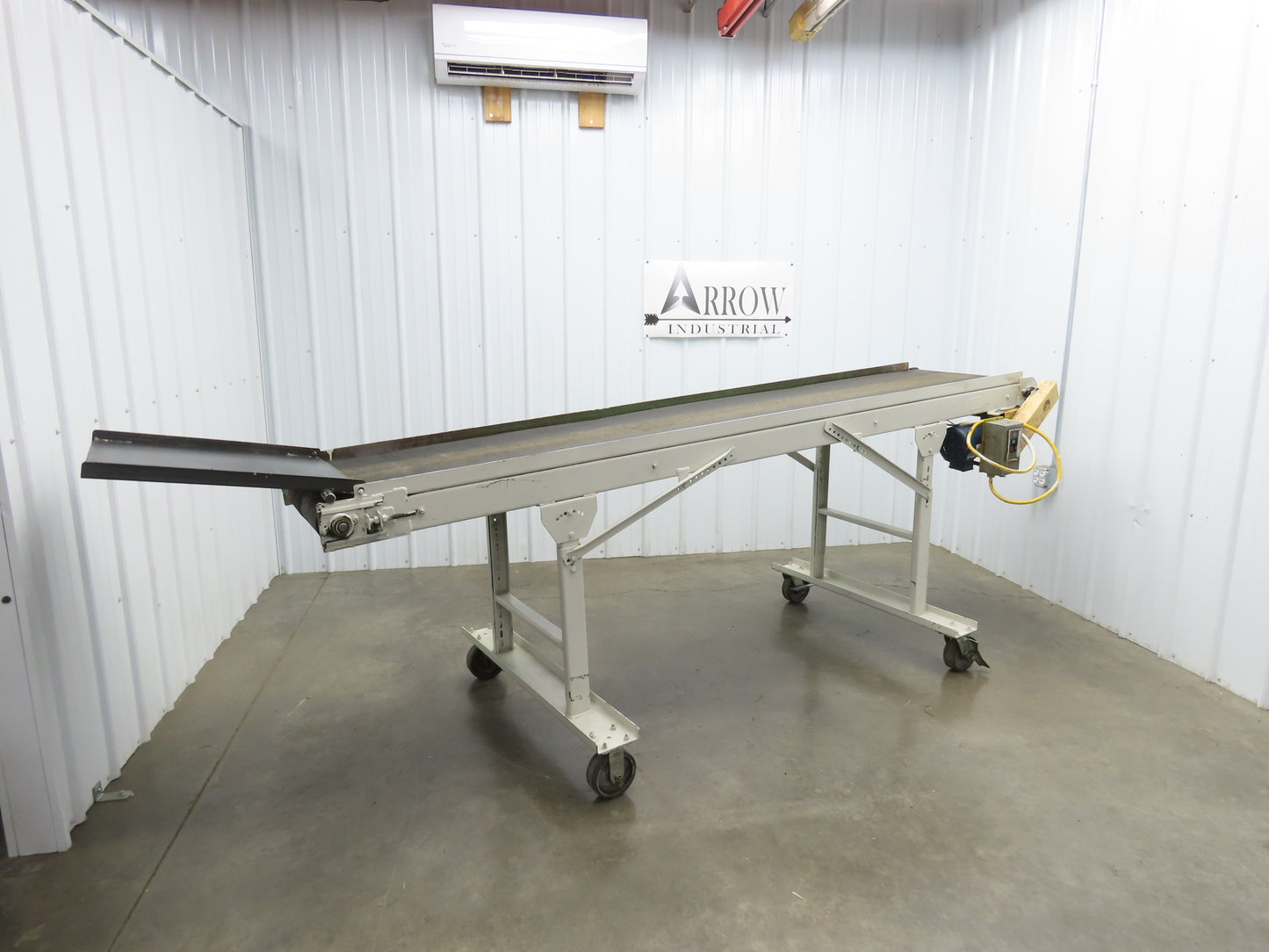 Wardcraft 24"x 10' Portable Incline Belt Conveyor .33Hp 3PH Chain Drive 36FPM