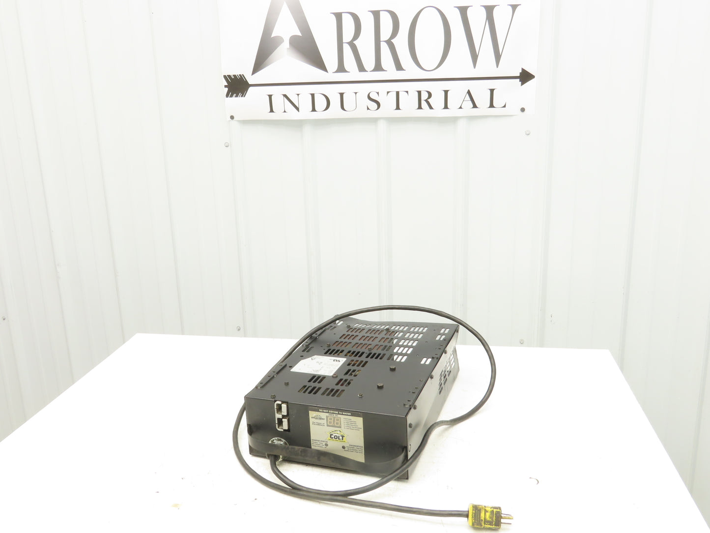 Applied Energy A15573-F3 Colt Forklift Battery Charger 24VDC 225-380Ah 120VAC