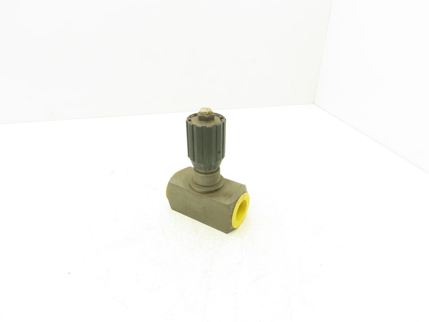 Hycon DRV-20-01.1/12 Hydraulic Flow Control Needle Valve 1-1/4 NPT 5000 PSI