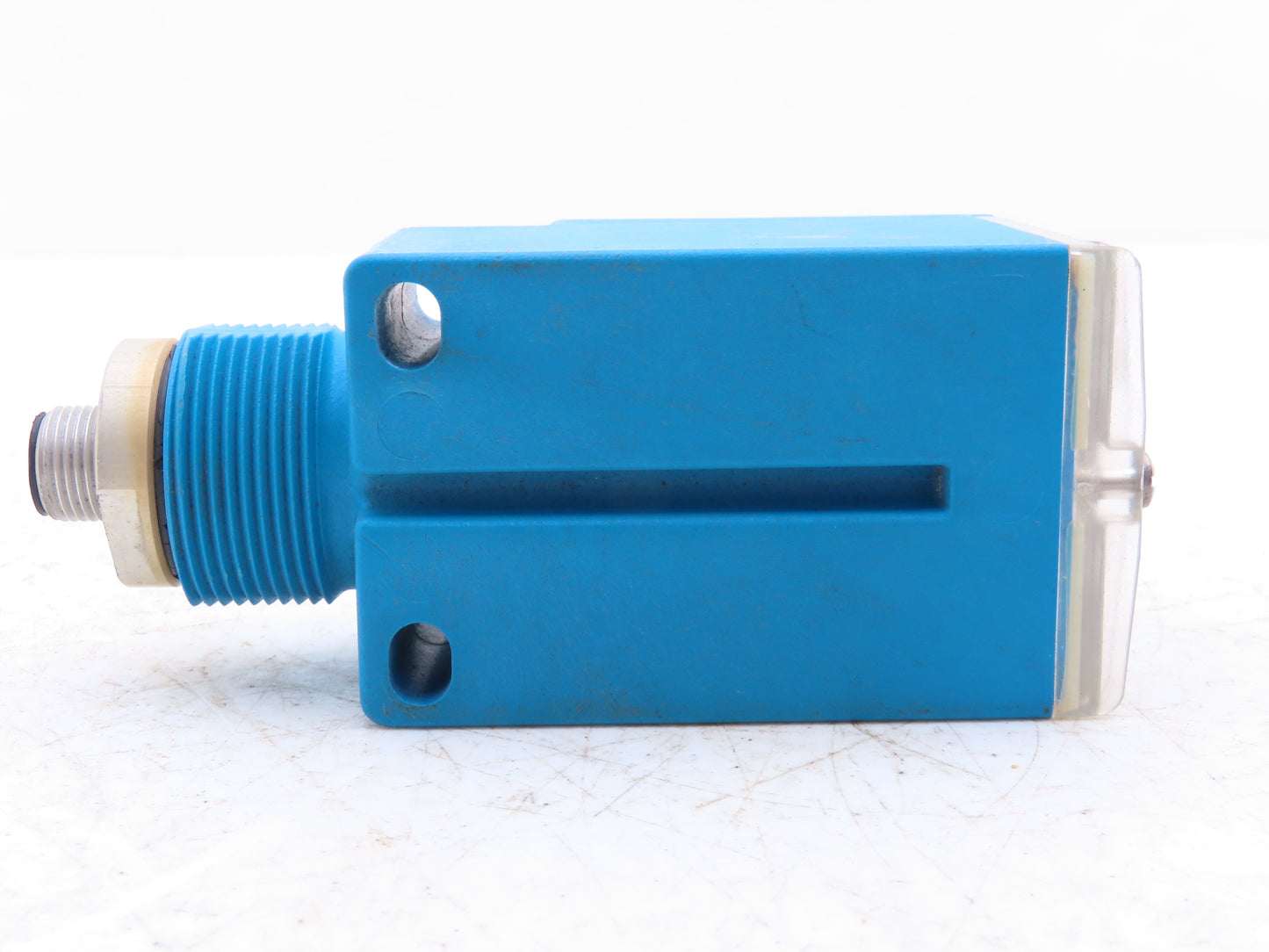 Sick WL2000-B4300 Photoelectric Proximity Sensor 15M Range 10-30VDC