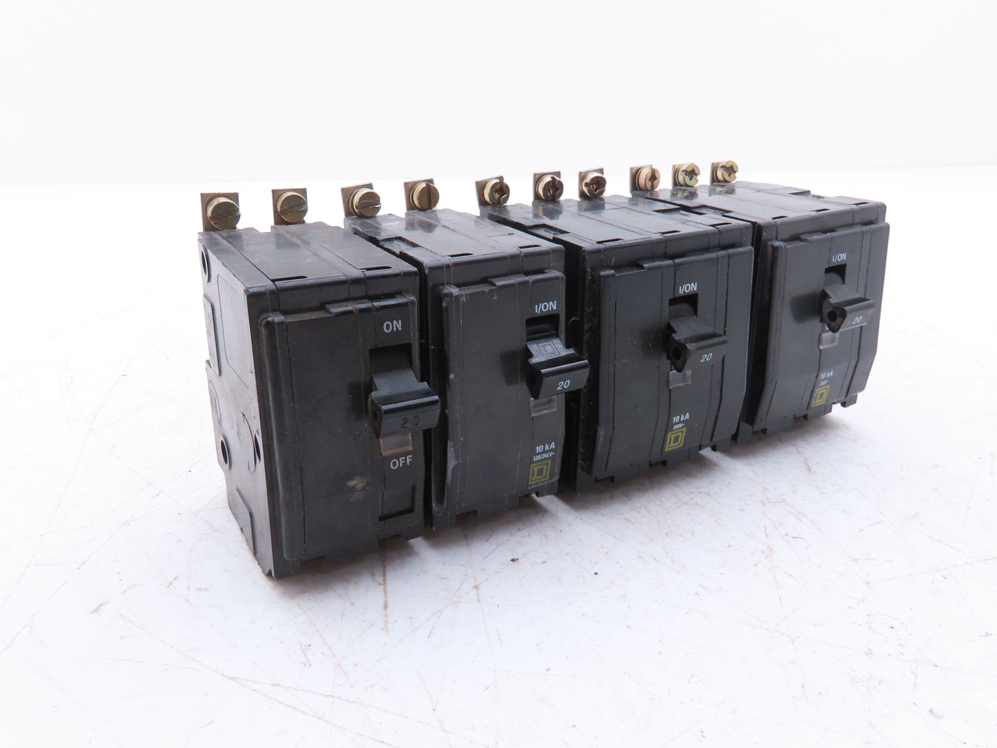 Square D QOB340 Bolt On Circuit Breaker 2 & 3 Pole 20A 240V Mixed Lot of 4