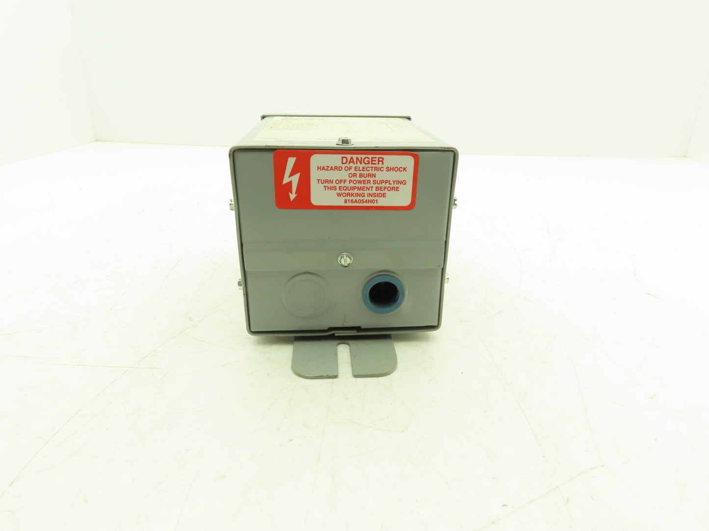 Cutler Hammer Single Phase Step-Down Transformer 0.5kVA 240X480 High 120/240 Low