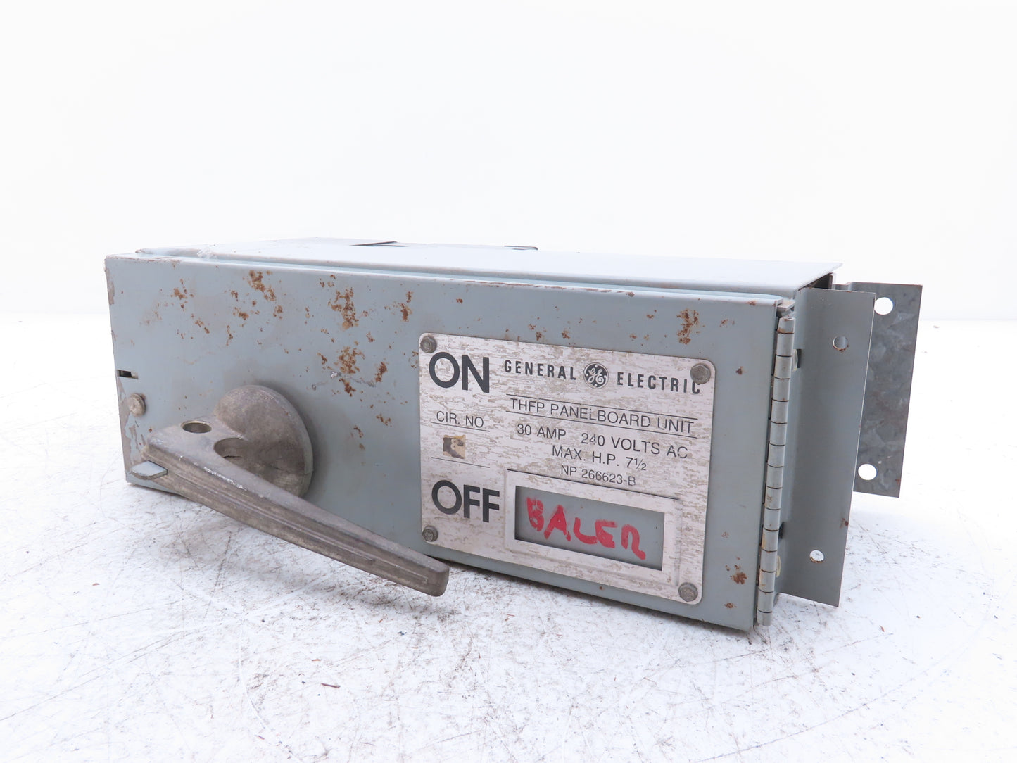 General Electric THFP321X 3-Pole Fusible Disconnect Switch Panel Mount 30A 240V