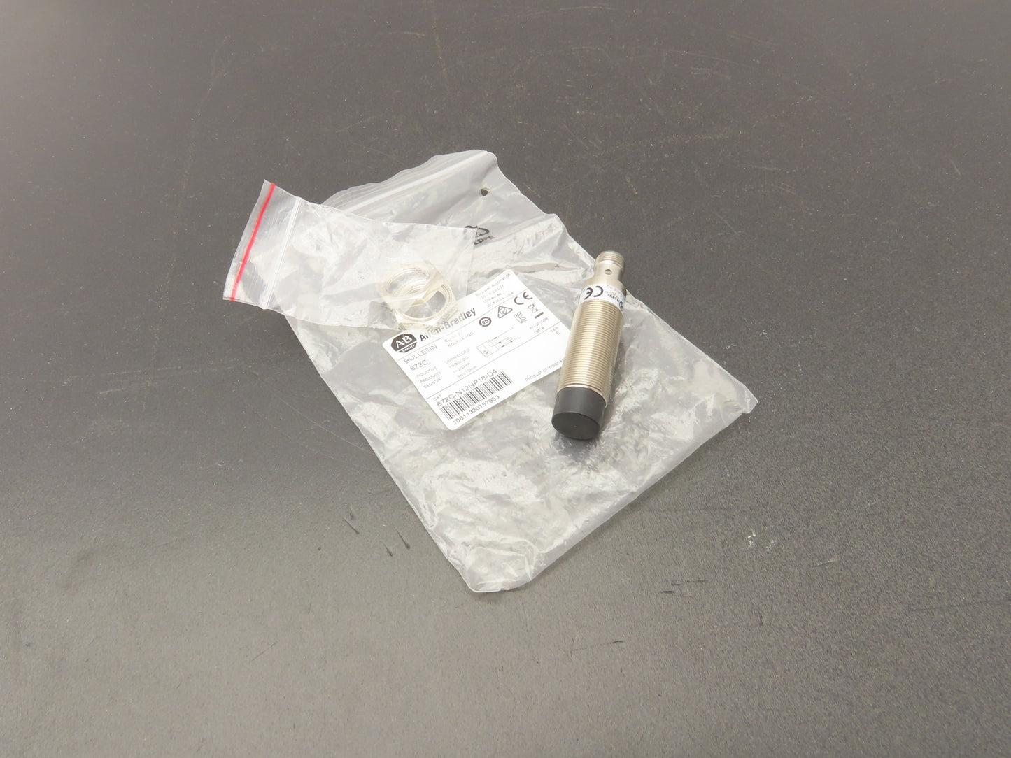 Allen Bradley 872C-N12NP18-D4 18mm Barrel Inductive Proximity Sensor 10-30VDC