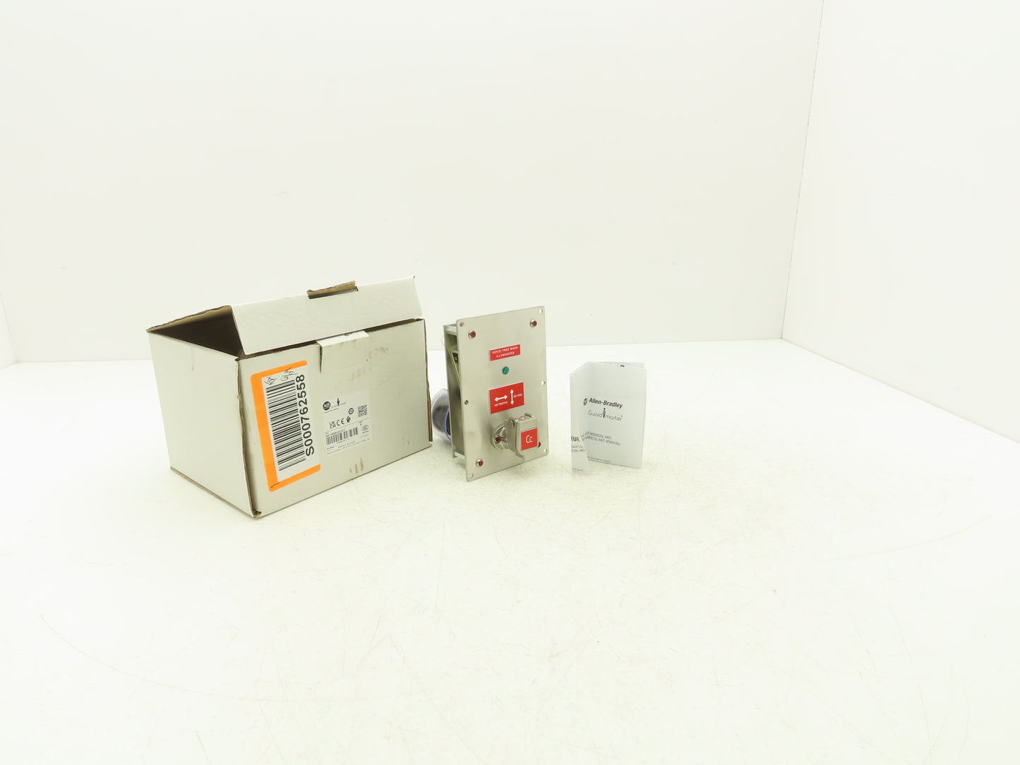 Allen Bradley 440T-MSRUE13CC Guardmaster Trapped Key Interlock Solenoid Release