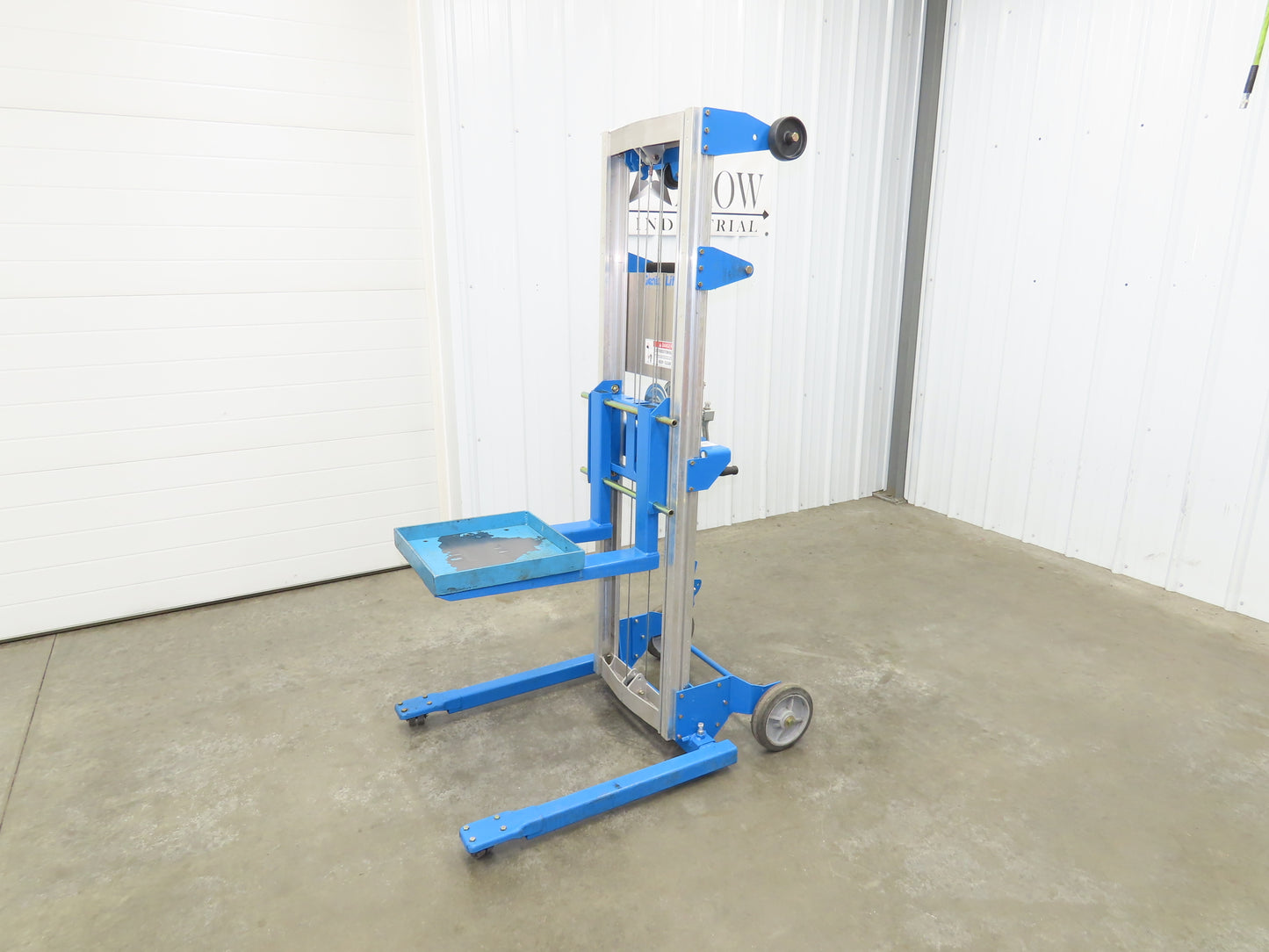 Genie GL8 Manual Material Lift Utility 400Lb 8'3" Lift Hand Winch Aluminum