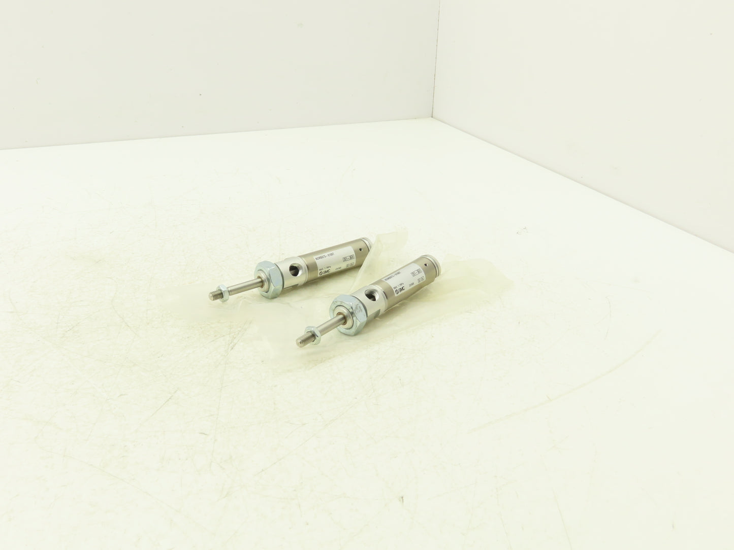 SMC NCMB075-0100T Pneumatic Air Cylinder 3/4"Bore 1"Stroke Spring Ext Lot of 2