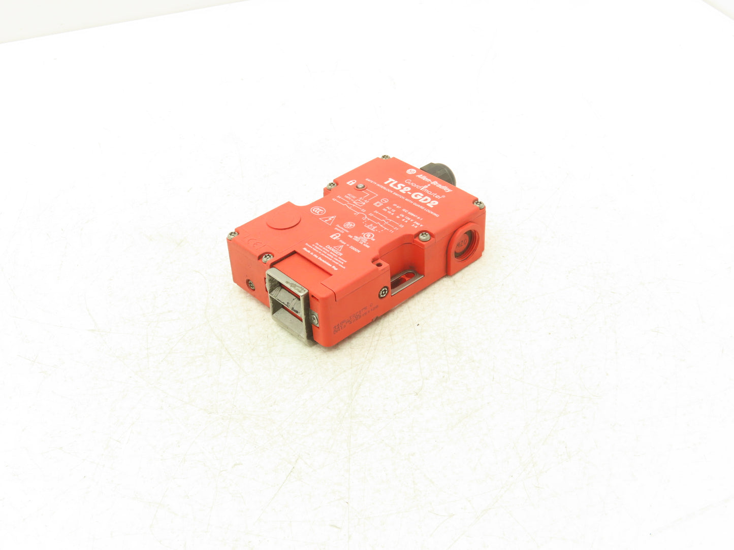 Allen Bradley 440G-T27175 Guardmaster Locking Safety Guard Switch 24V AC/DC