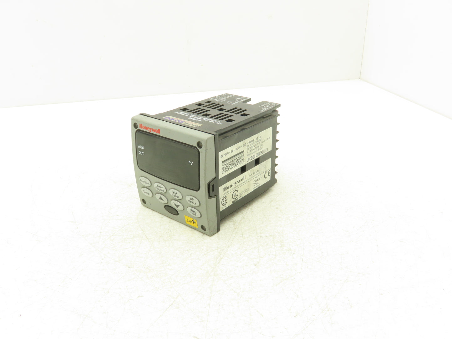 Honeywell UDC2500 Digital Temperature Controller DC2500-E0-0L00-200-10000-00-0
