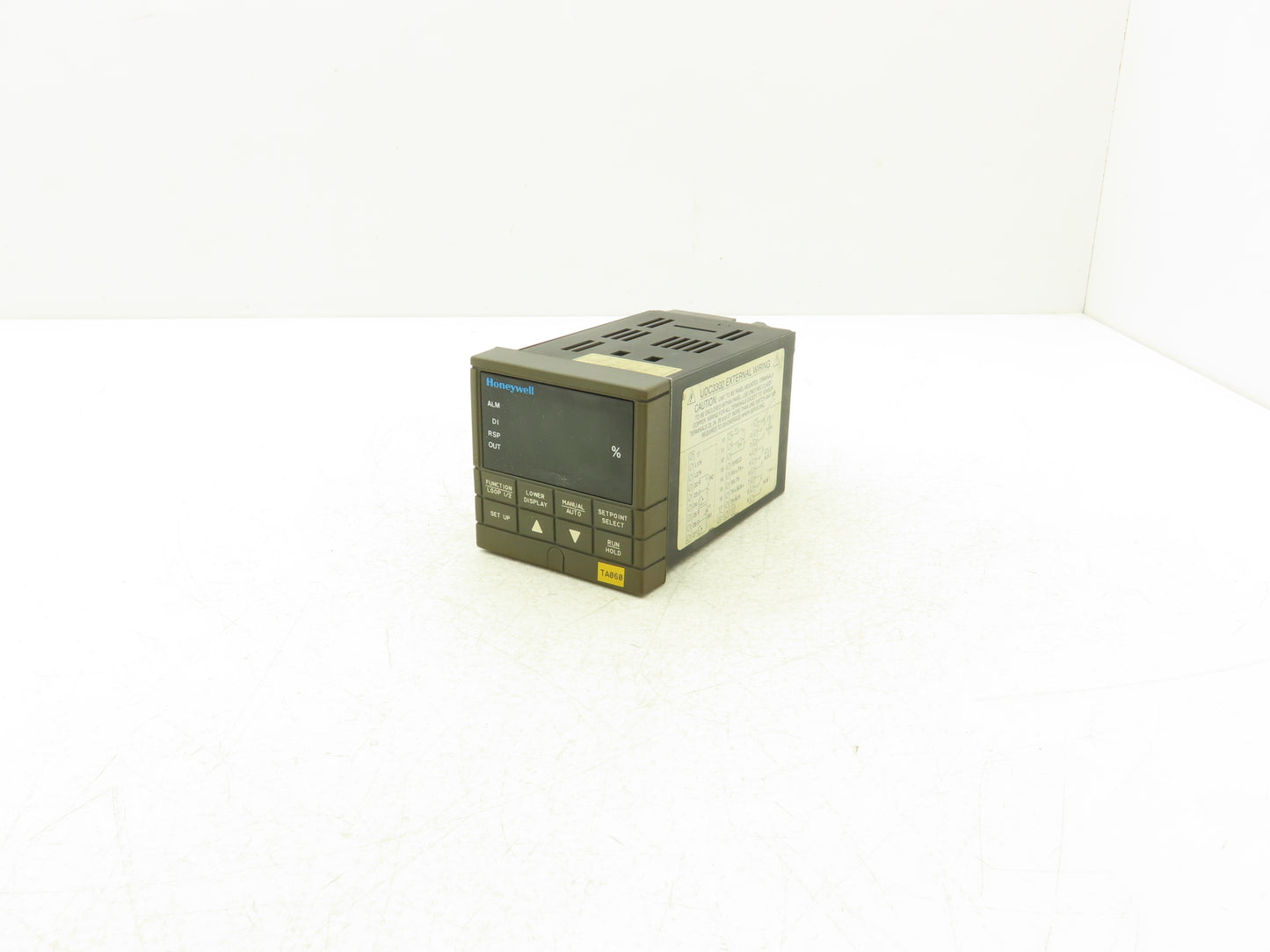 Honeywell UDC3300 Digital Temperature Controller DC330B-KE-000-10-000000-00-0