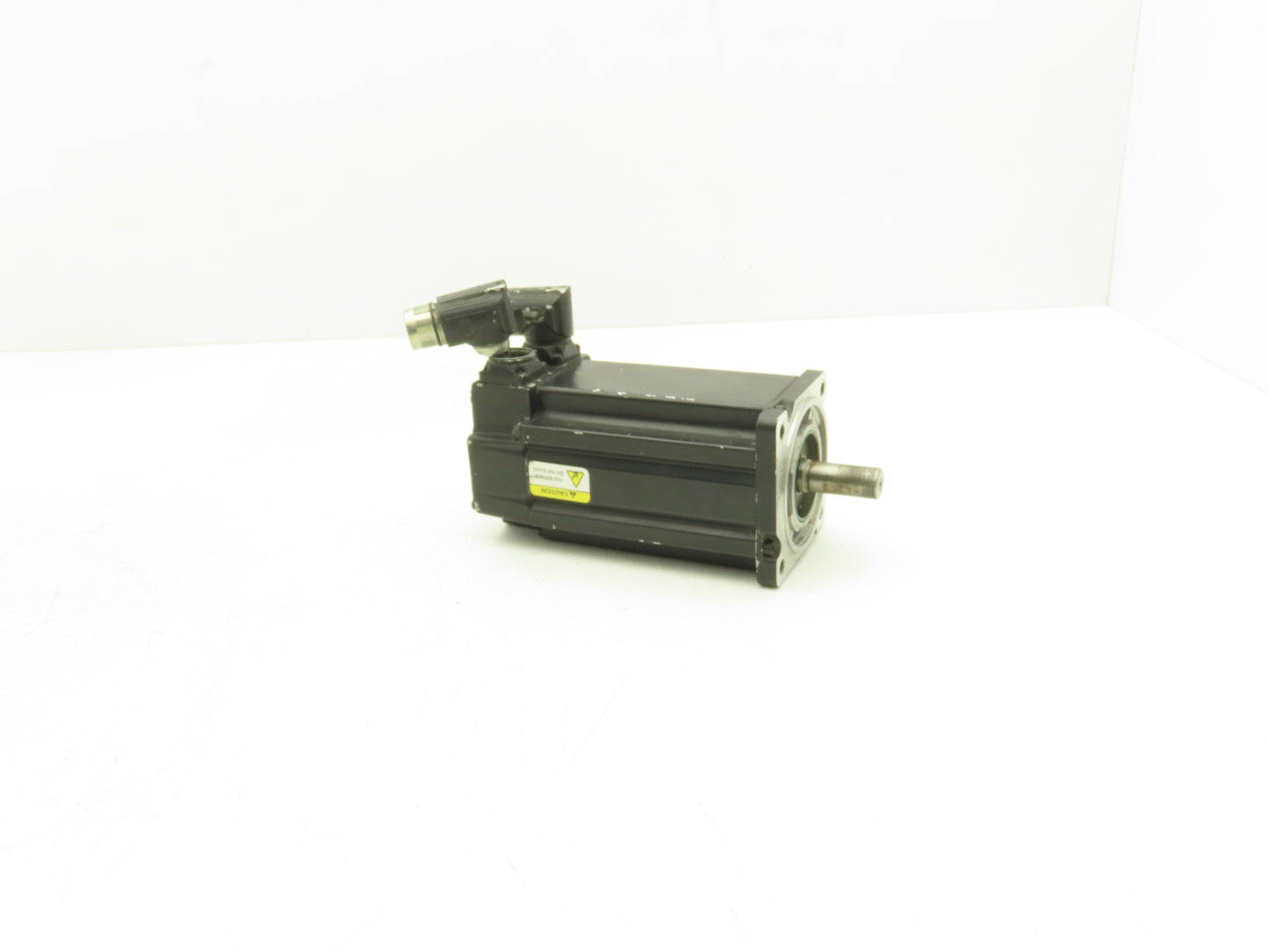 Allen Bradley MPL-B330P-MK72AA AC Servo Motor 5000 RPM 460V 3PH READ