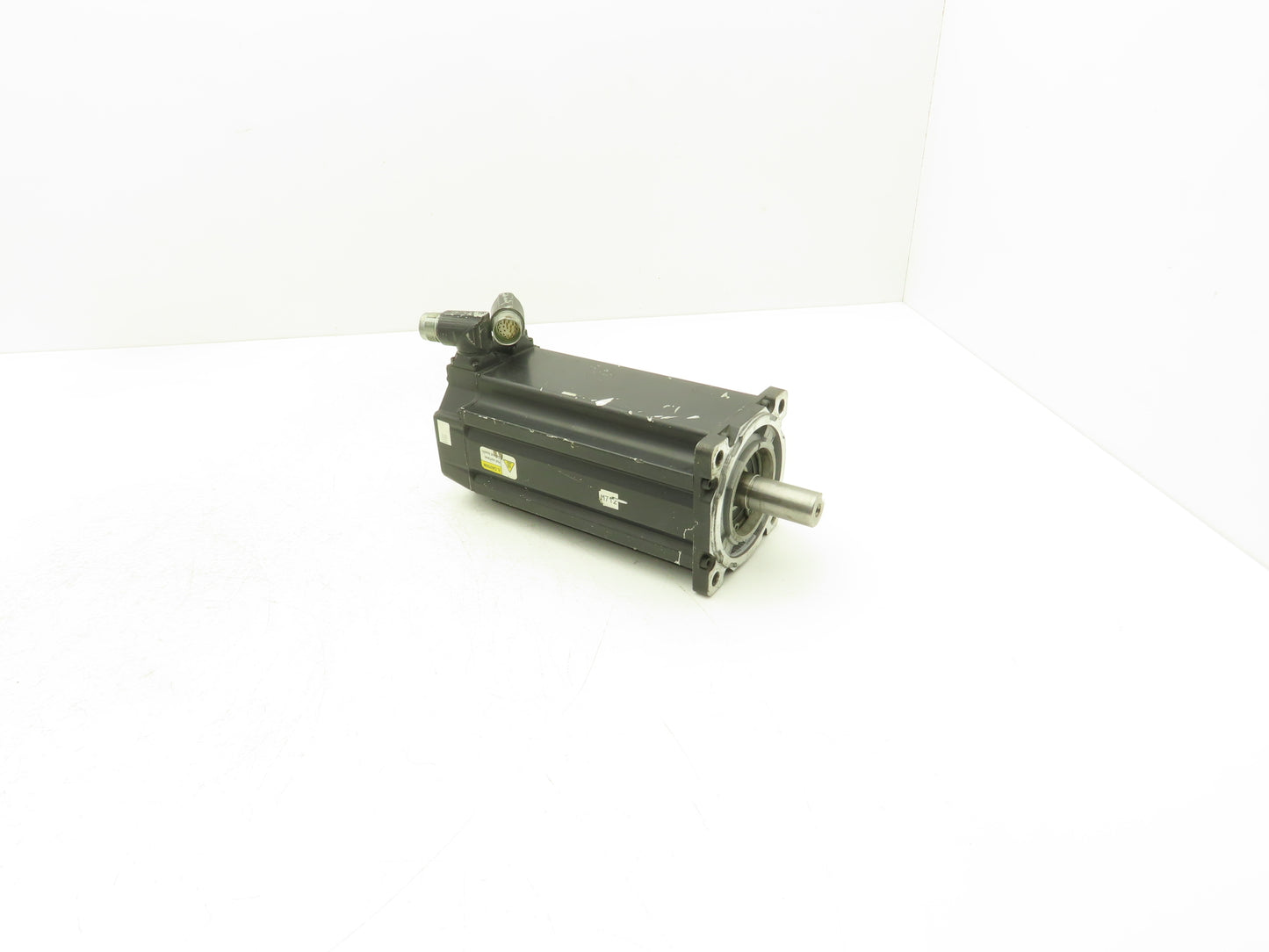 Allen Bradley MPL-B4540F-MJ74AA AC Servo Motor 3000 RPM 460V 3PH 24VDC Brake