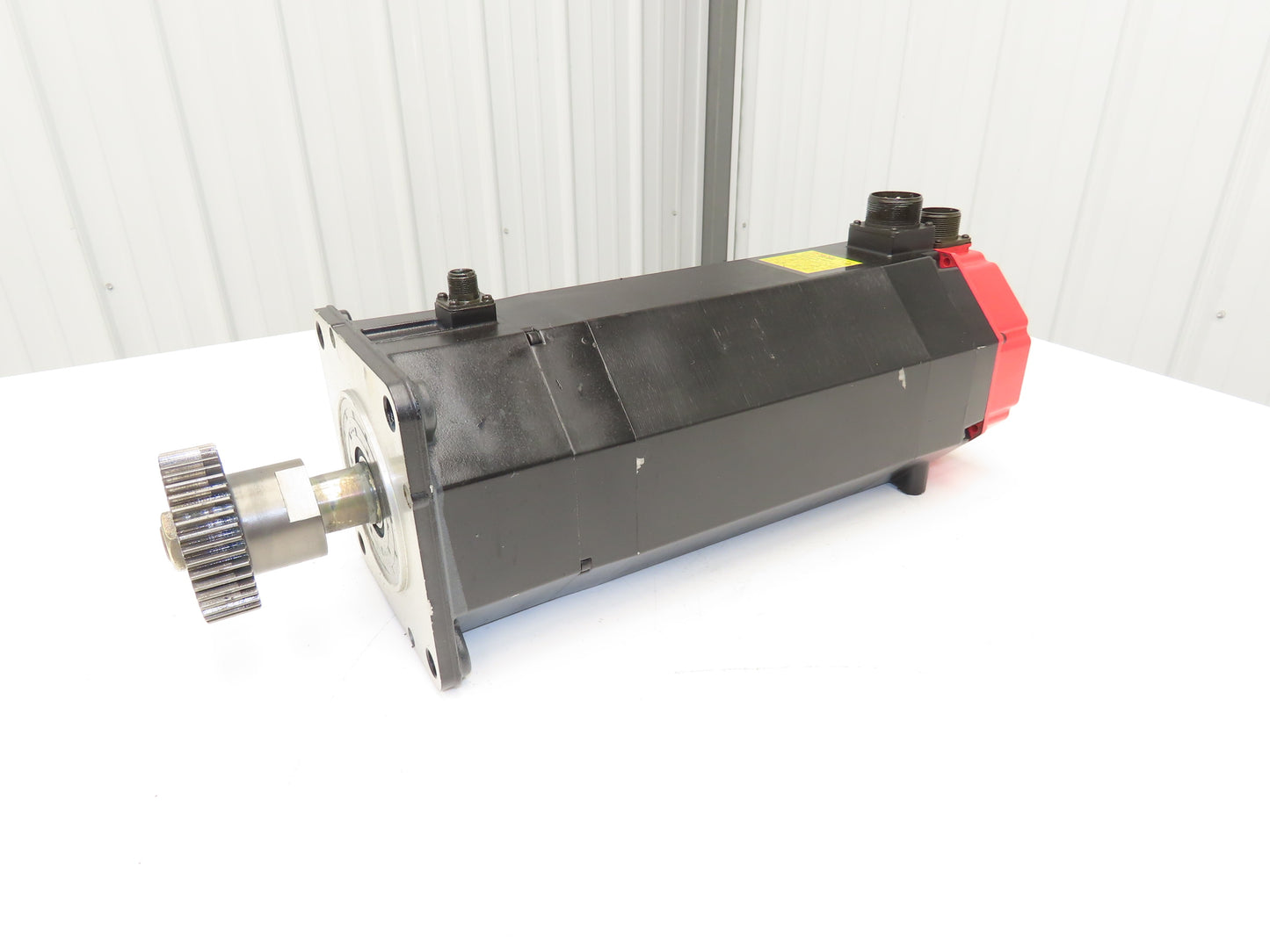 Fanuc A06B-0152-B675 AC Servo Motor 4.5Kw 194V 2000RPM Encoder A8600360T201