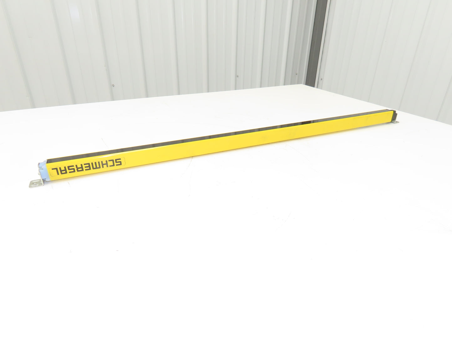 Schmersal SLC440COM-ER-0890-14 Safety Light Curtain Receiver