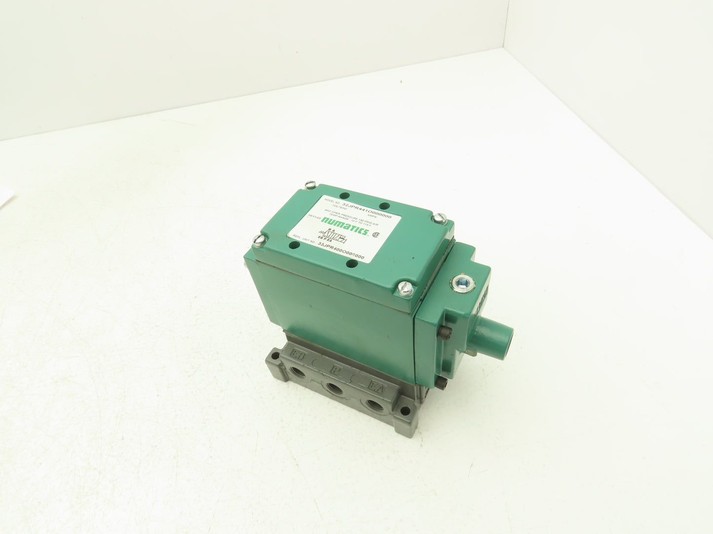 Numatics 32JPR441O000000 Pneumatic Directional Control Valve 1/4"NPT Manifold