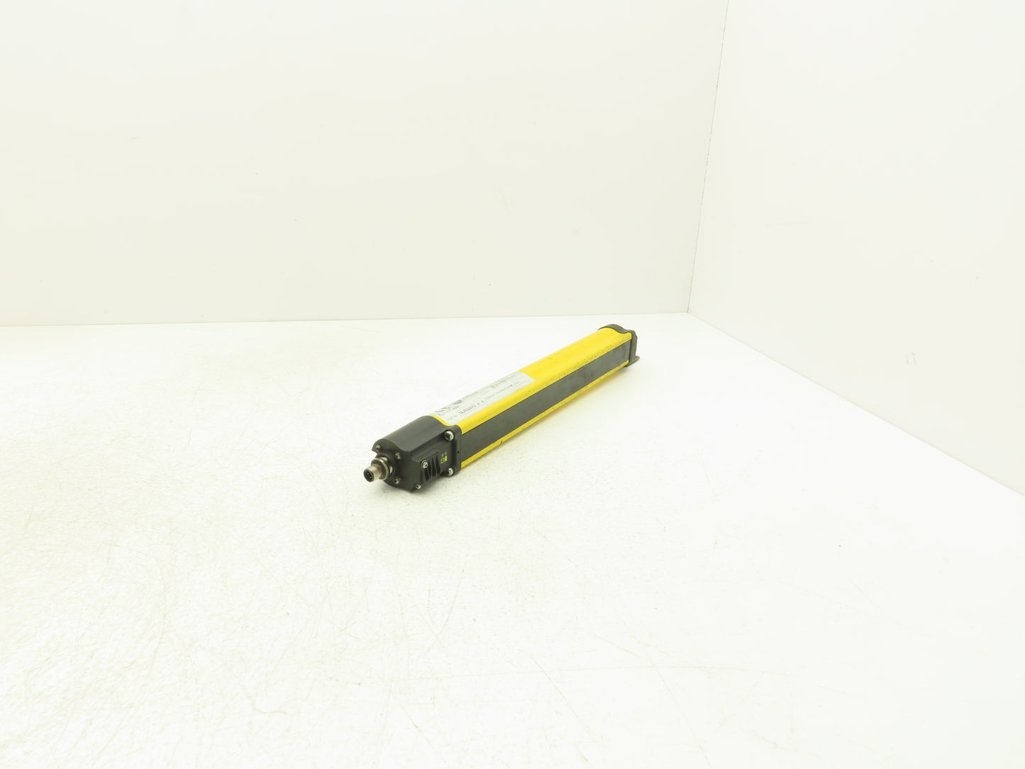 Allen Bradley 440L-T4J0320YD Light Curtain Guardmaster Transmitter - Parts only