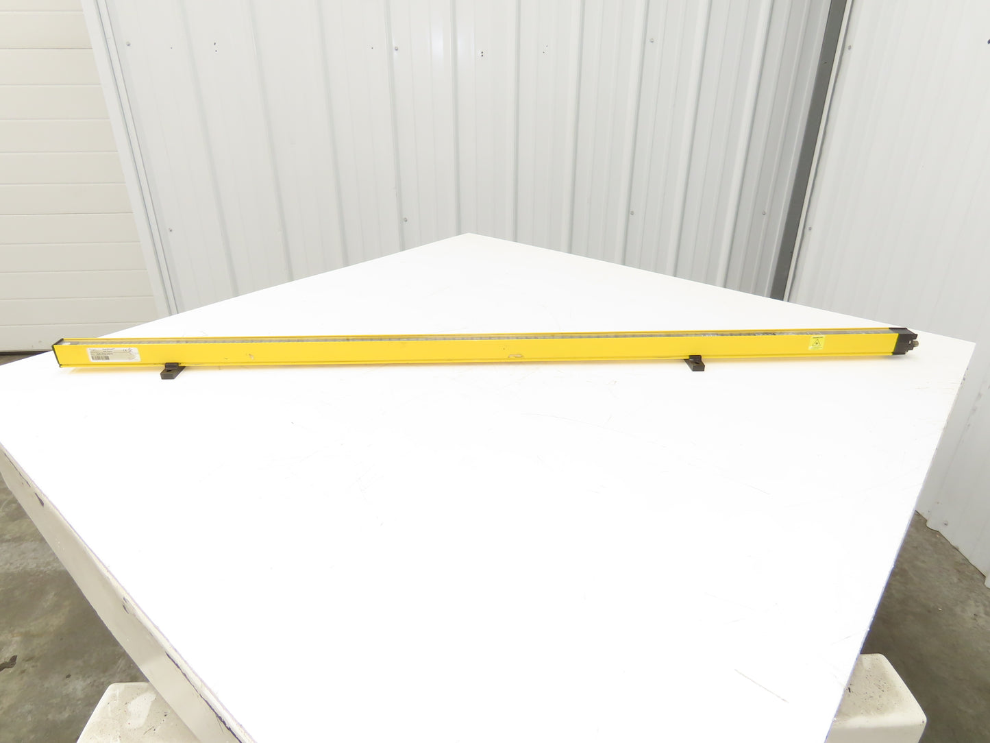 A-B 445L-R4S1200YD Guardshield Light Curtain Safe4 Receiver Parts Only 1200mm