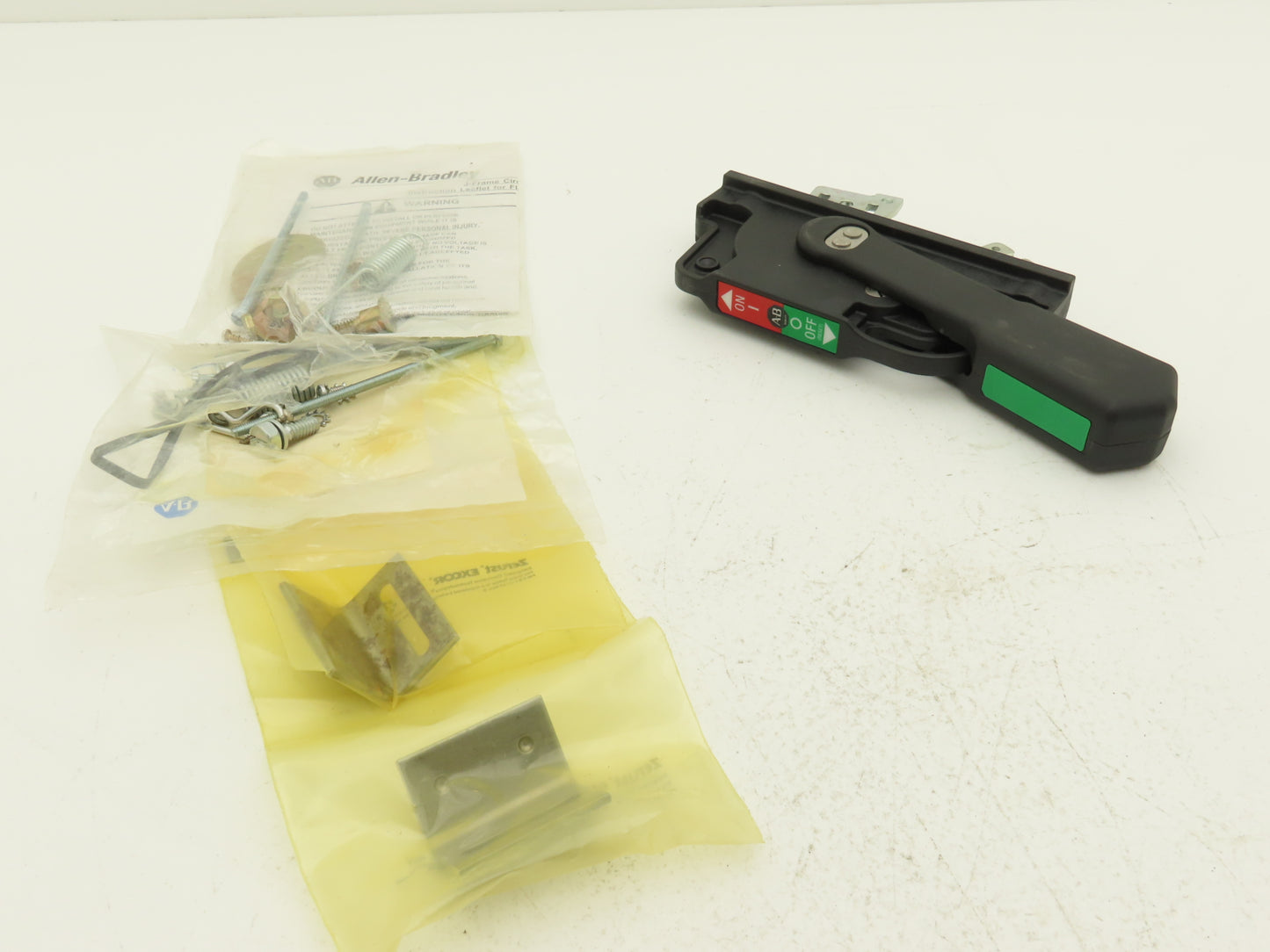 Allen Bradley PN-16014 J-Frame Circuit Breaker Disconnect Handle -Incomplete Kit