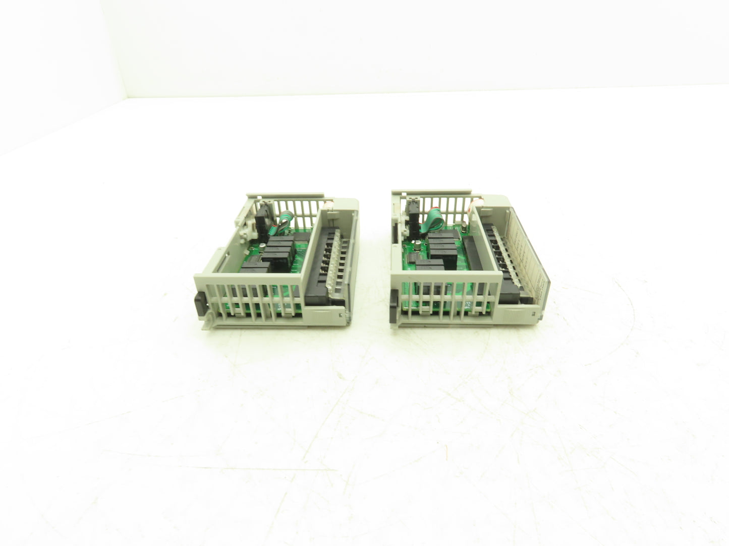 Allen Bradley 1769-OW8 8PT Compact I/O Modules Ser B Rev 3 F/W 3.1 Lot of 2