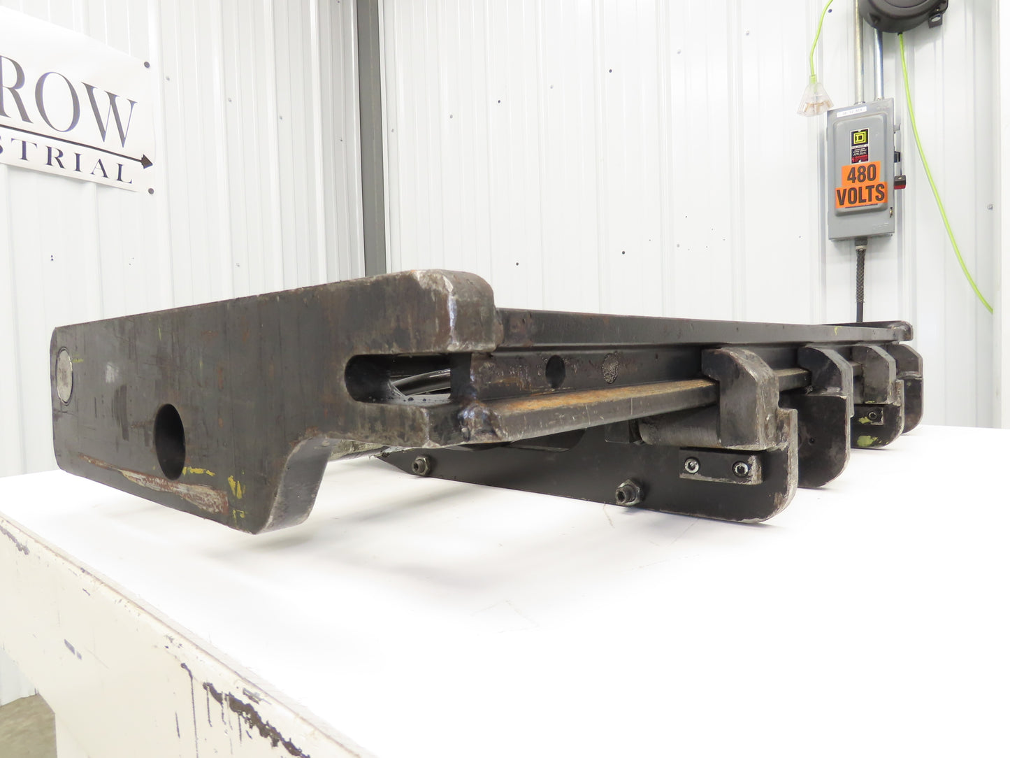 Hyster E80XN Forklift Carriage Fork Positioner 47" Width 7000lbs Class 4 READ