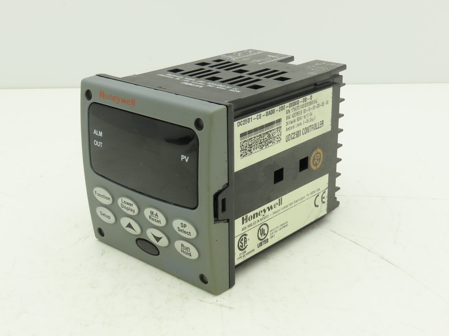 Honeywell UDC2500 Digital Temperature Controller DC2501-CE-0A00-200-00000-00-0